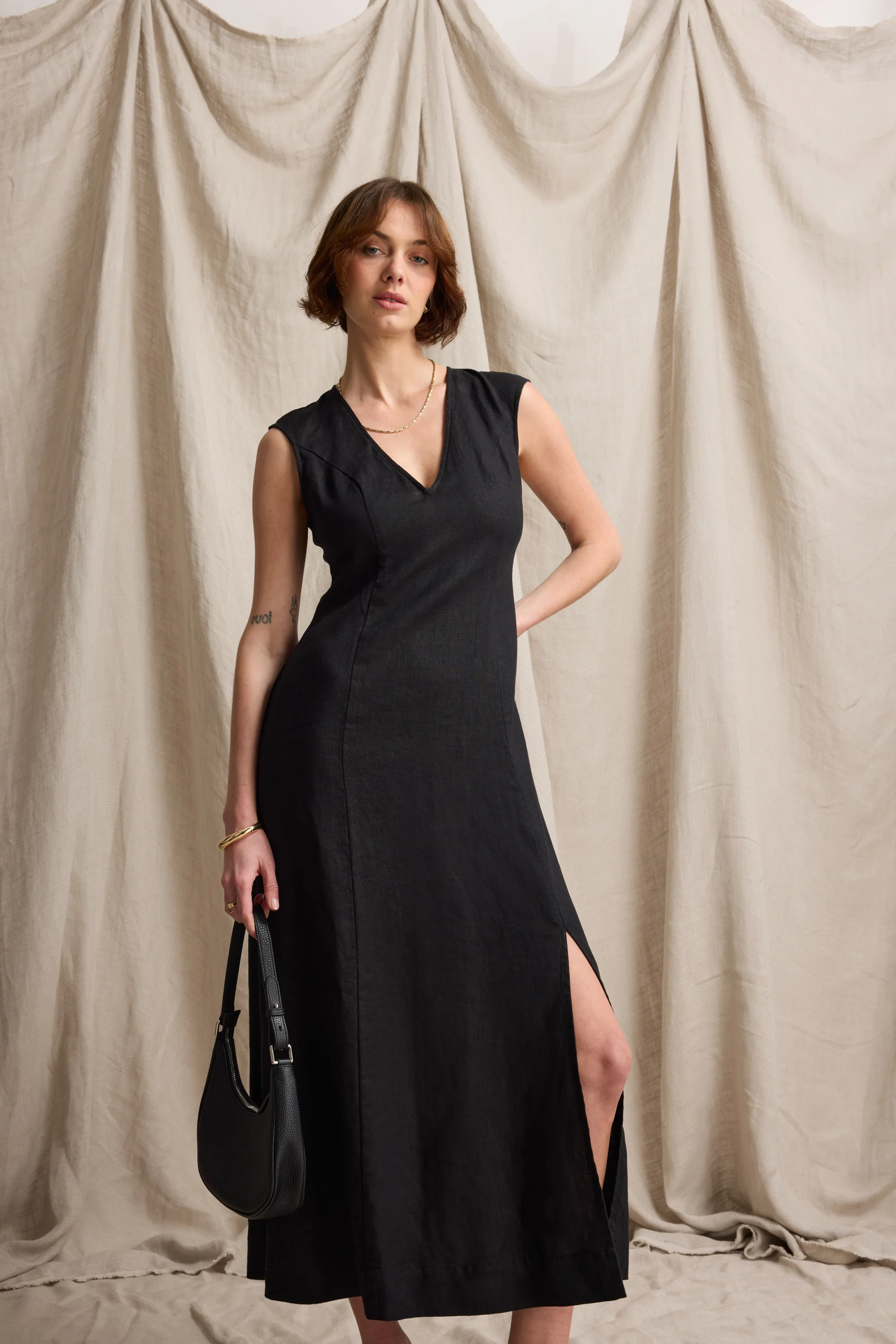 Alice V Neck Linen Dress - Image 4