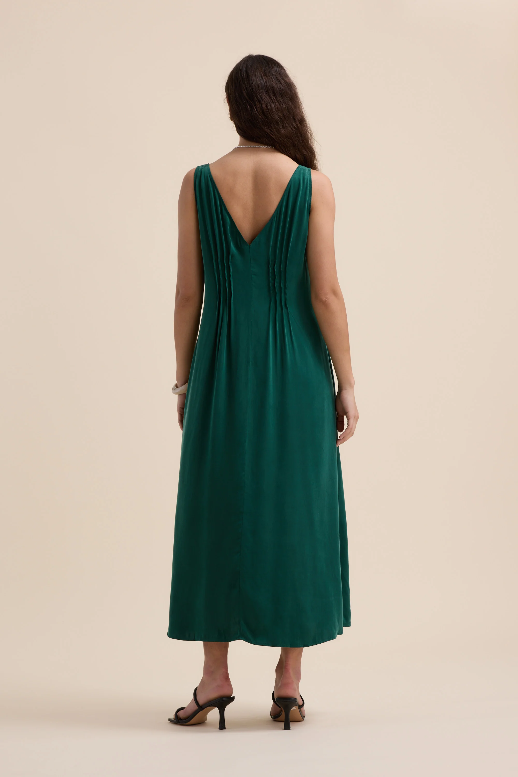 Cara Pleat Detail Dress - Image 8