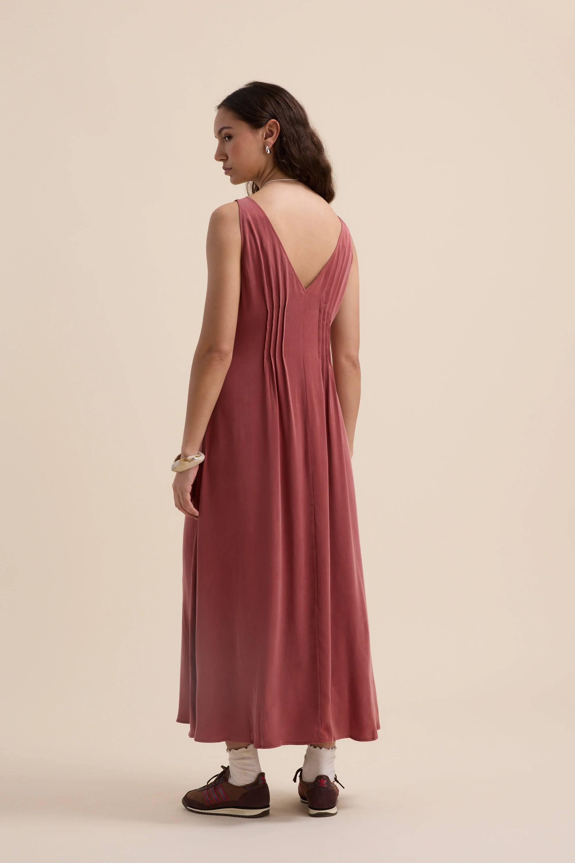 Cara Pleat Detail Dress - Image 6