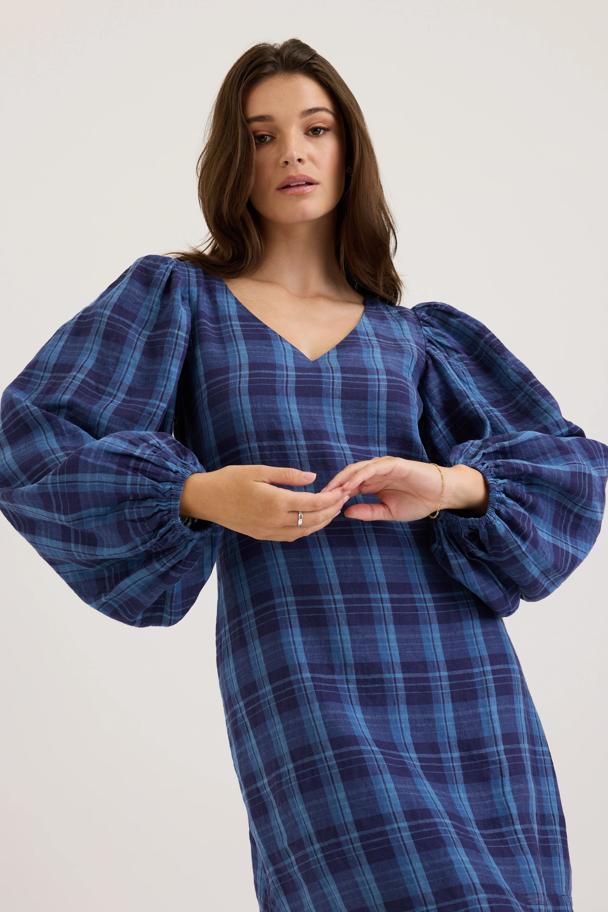 Carla Linen Check Dress - Image 4