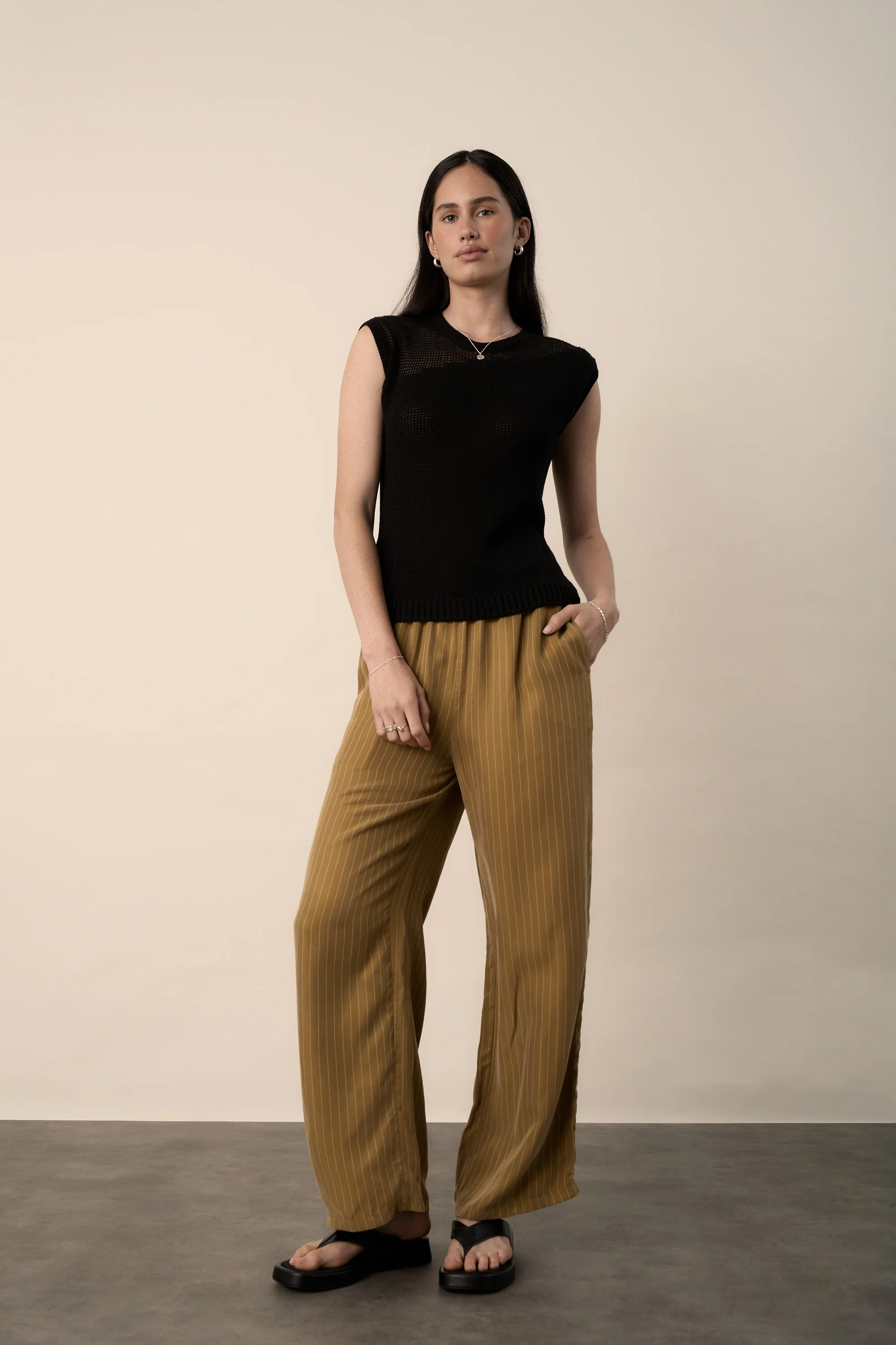 Connie Knitted Vest - Image 2