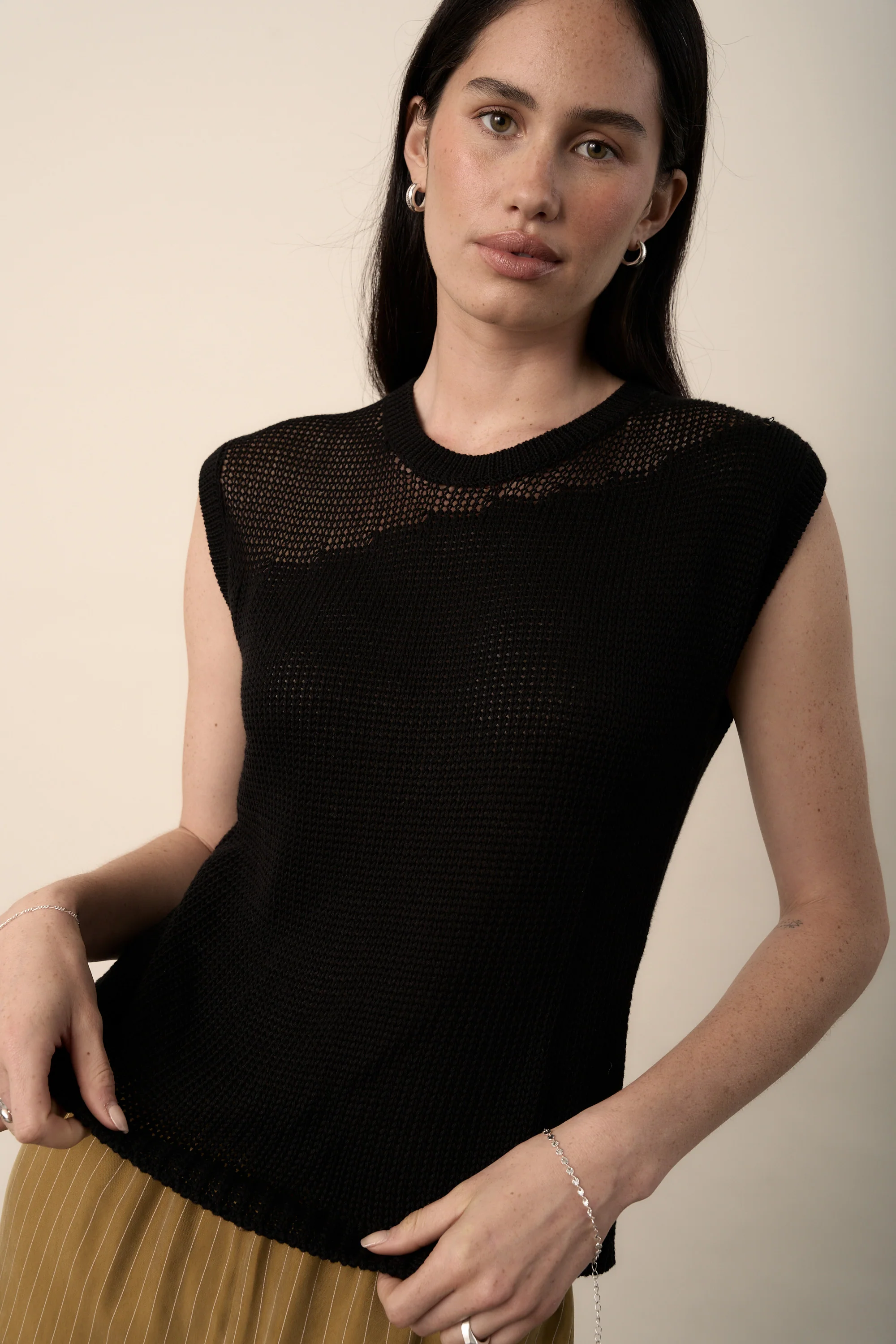 Connie Knitted Vest - Image 4