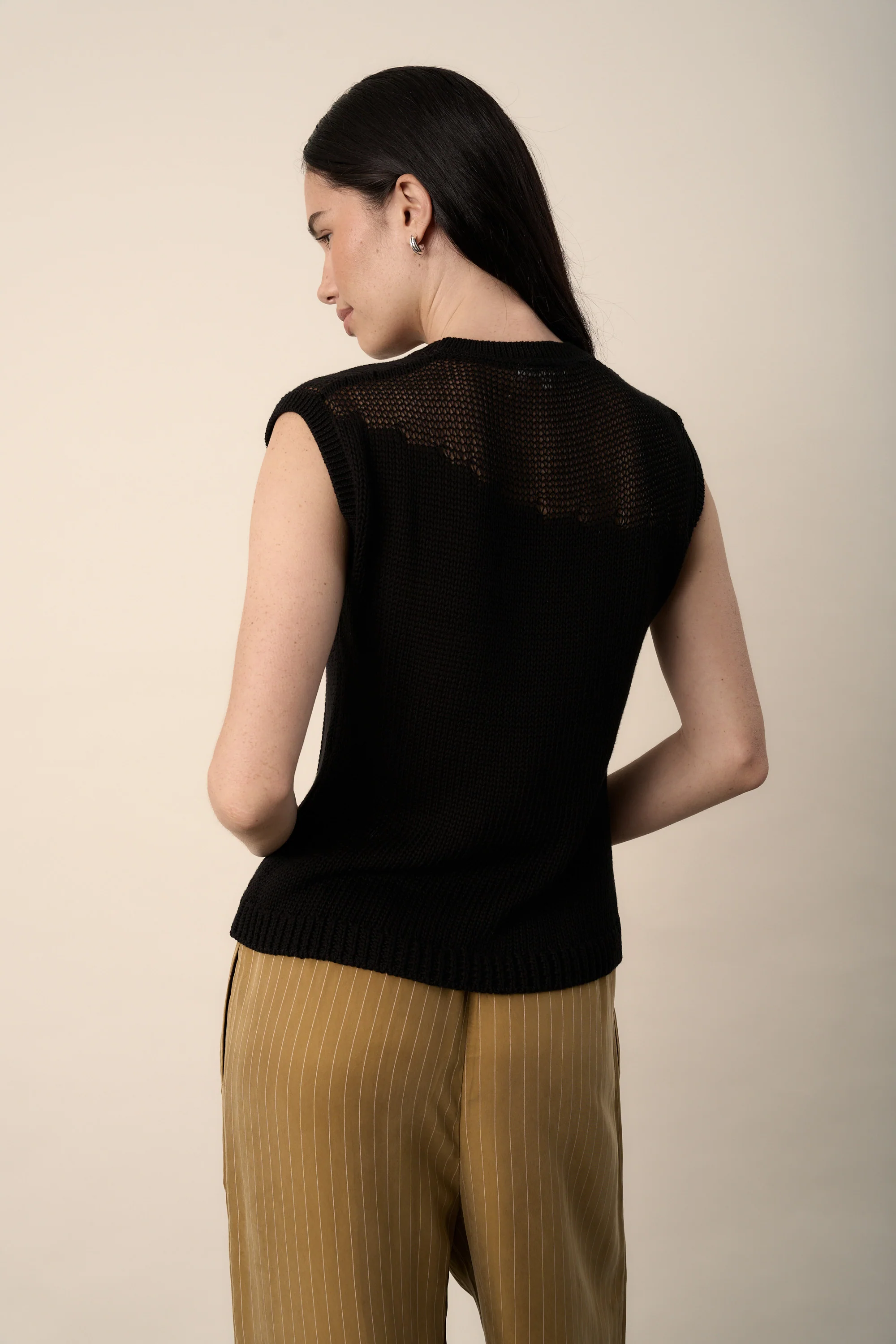 Connie Knitted Vest - Image 5