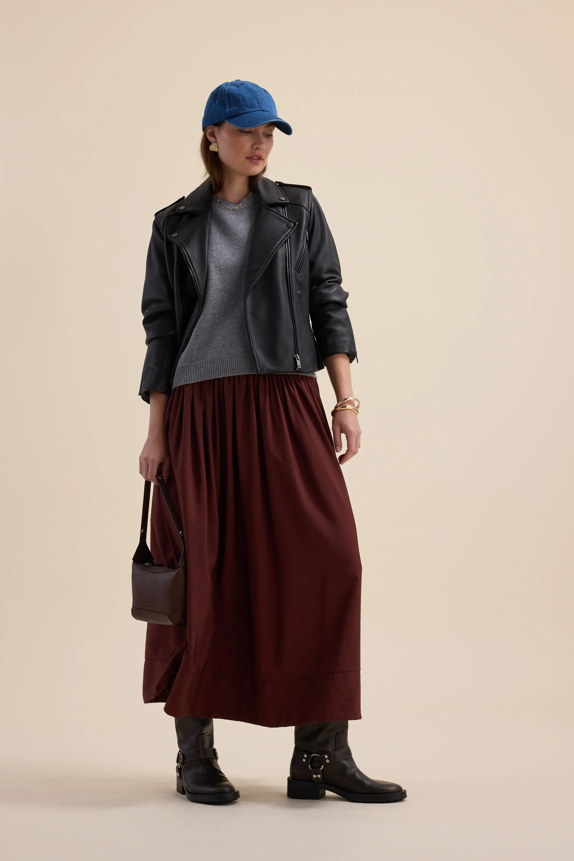 Elementary Cashmere Blend Tee Shirt - Image 3