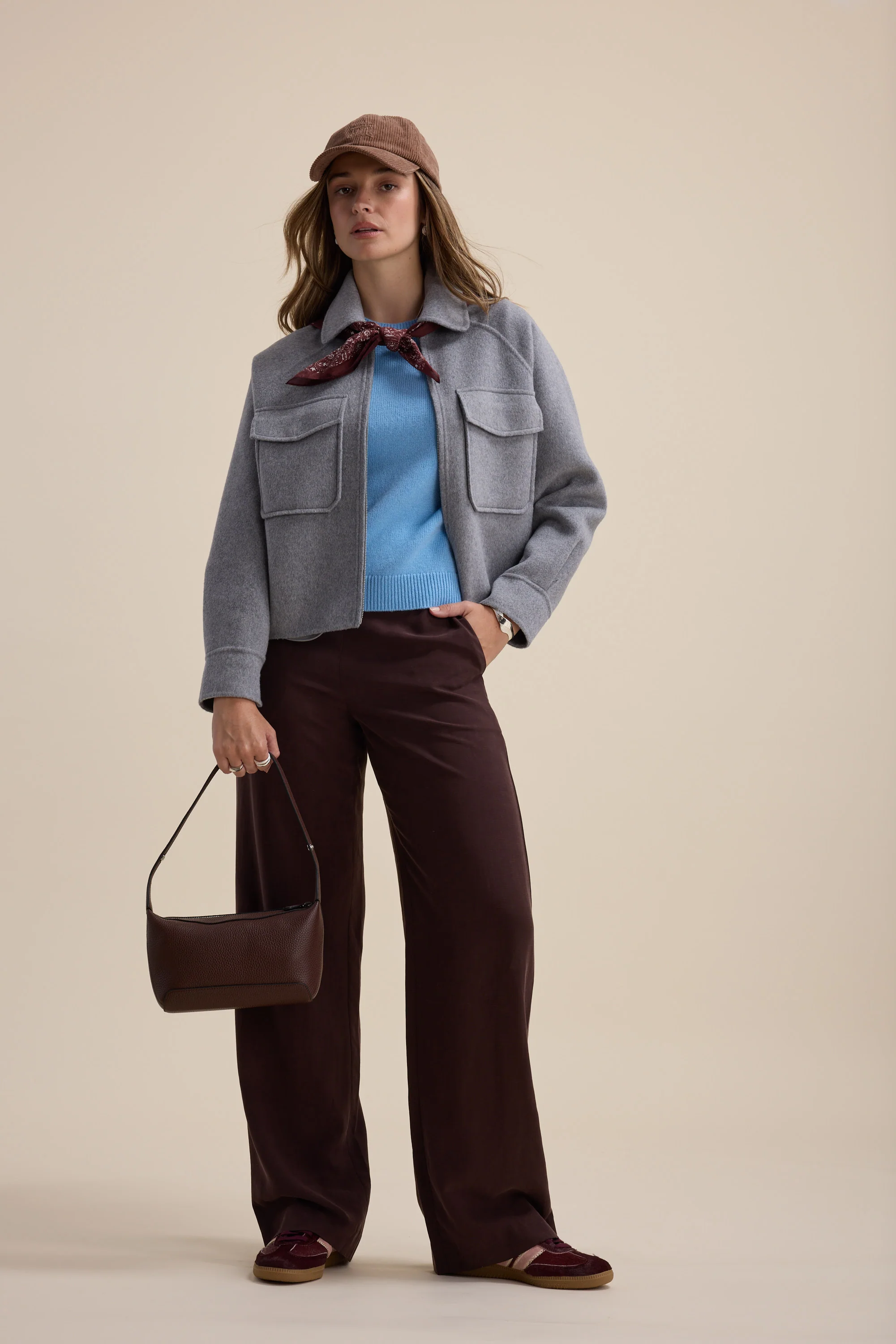 Elementary Cashmere Blend Tee Shirt - Image 3