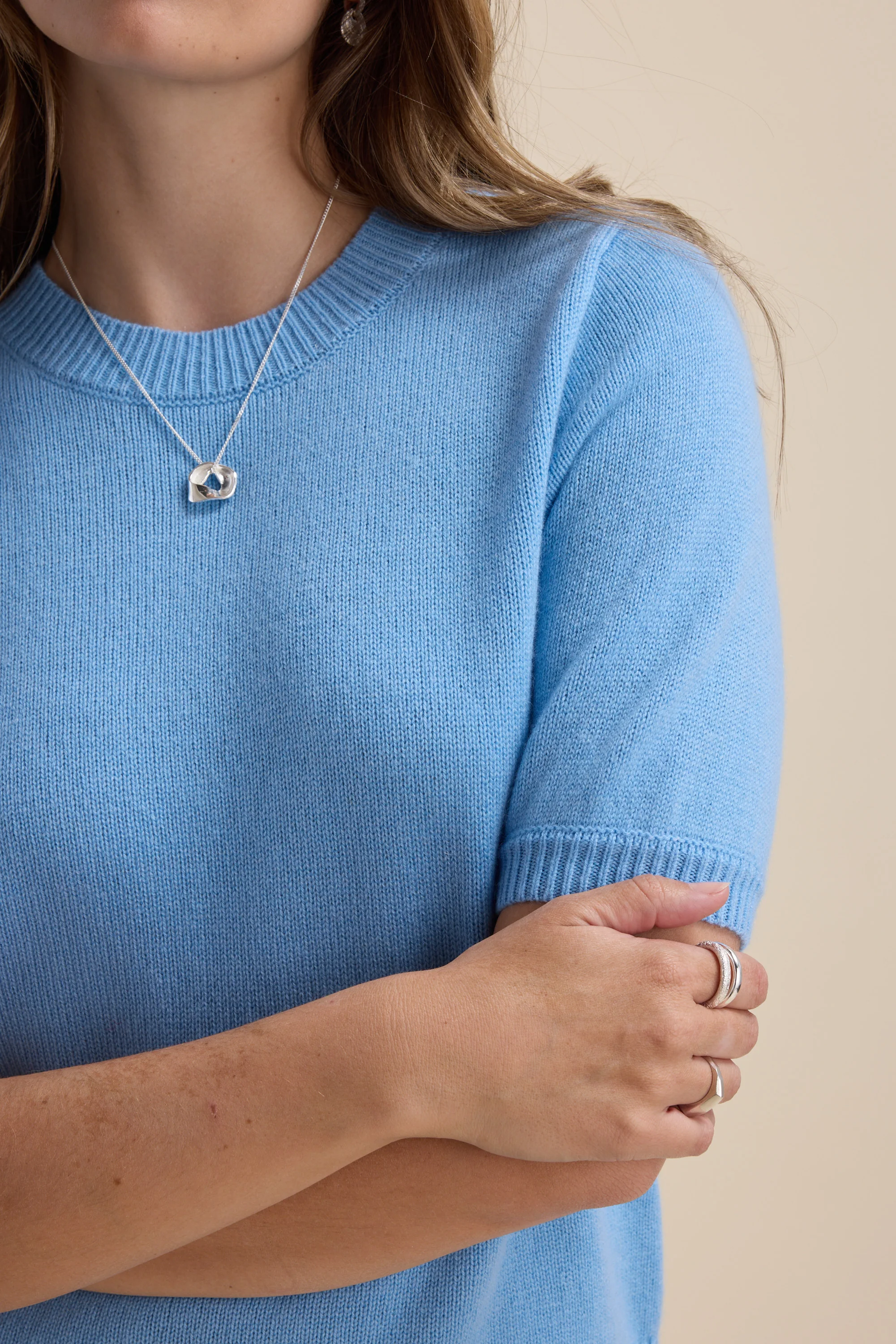 Elementary Cashmere Blend Tee Shirt - Image 5