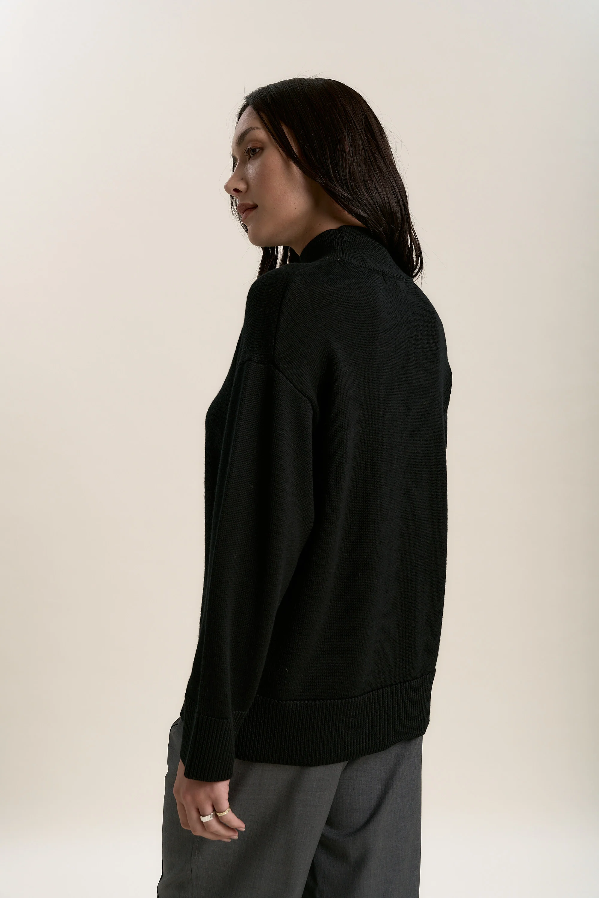 Elementary Knitted Funnel Neck - Image 5