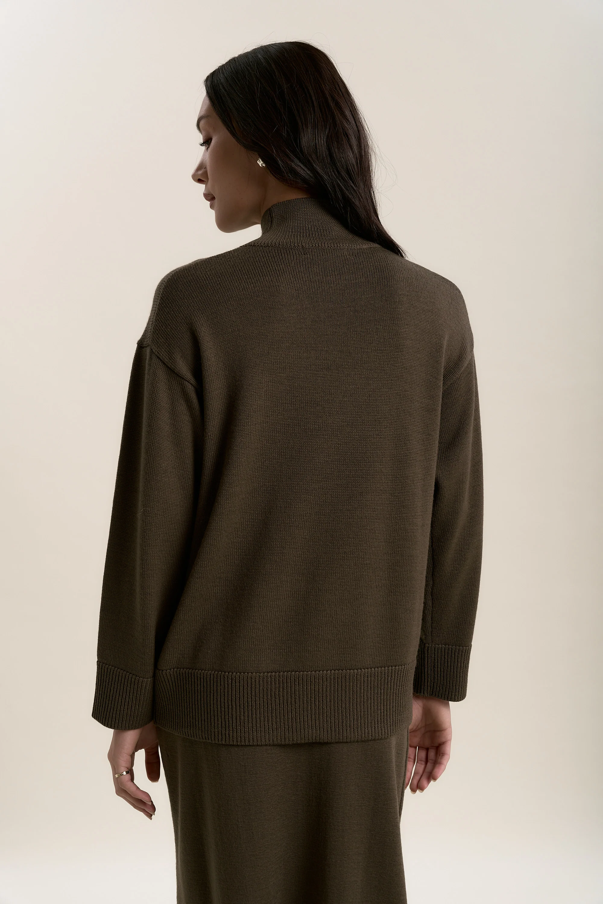 Elementary Knitted Funnel Neck - Image 5