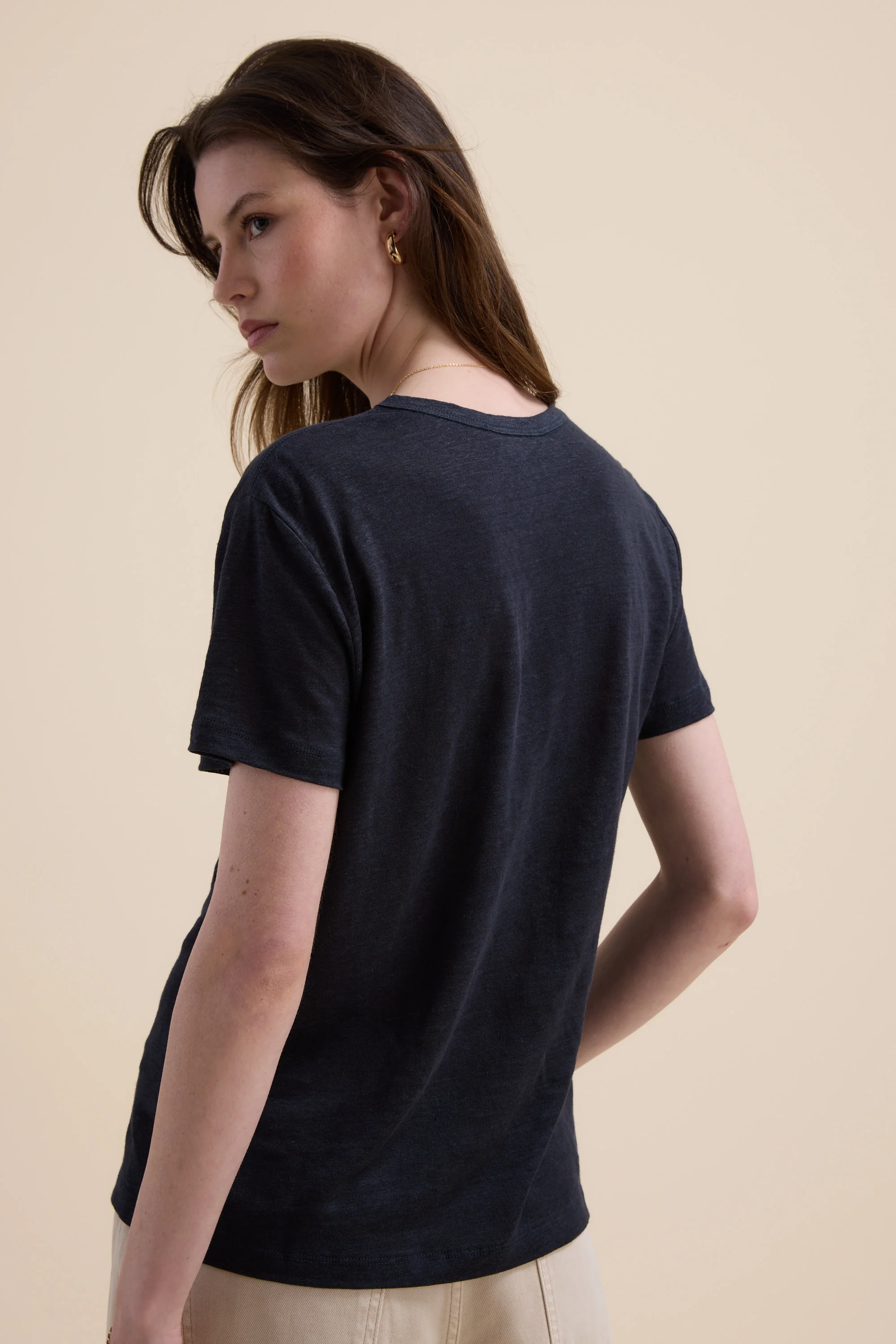 Elementary Linen Crew Neck Tee - Image 4