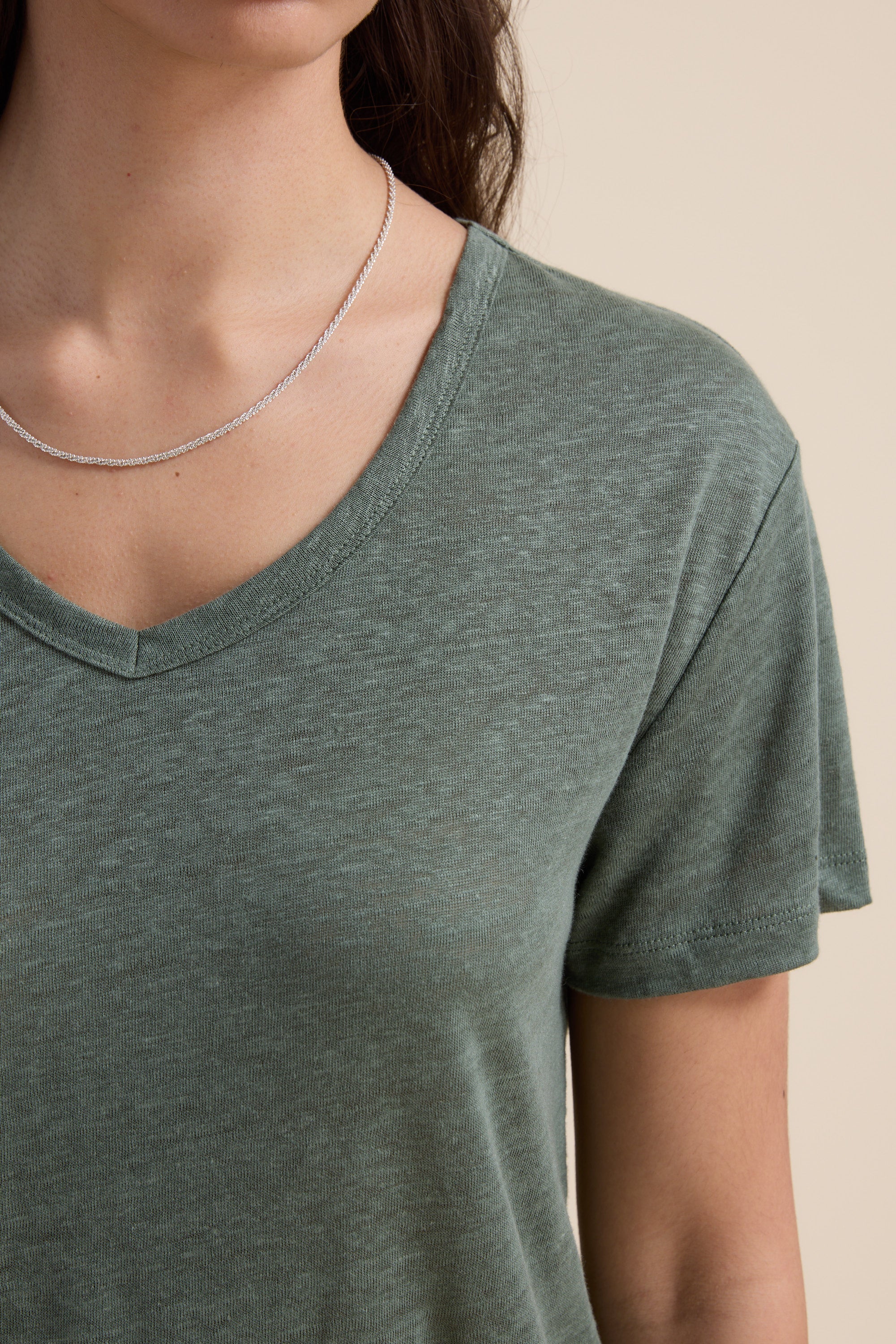 Elementary Linen V Neck Tee - Image 3