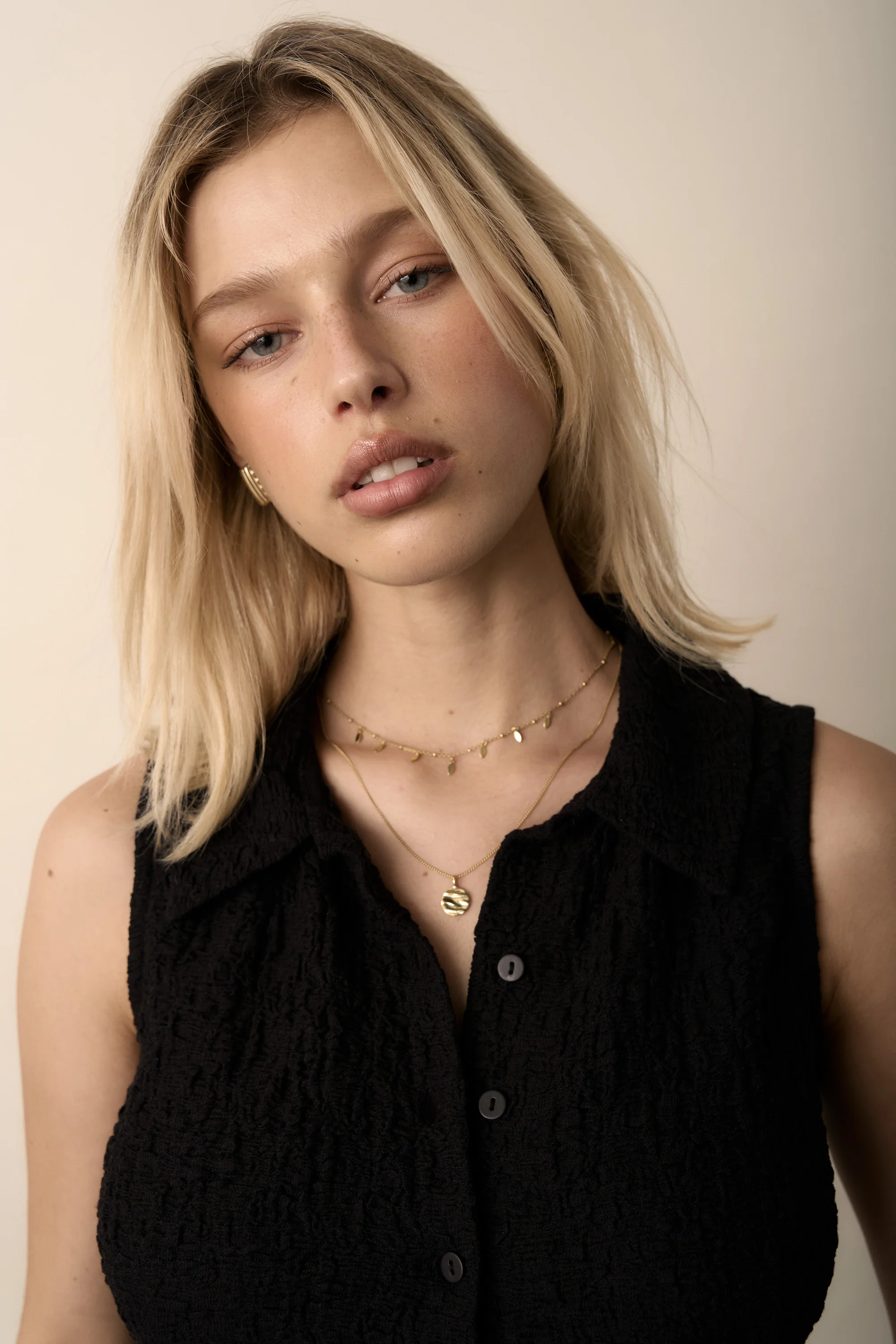 Elementary Textured Vest - Image 5