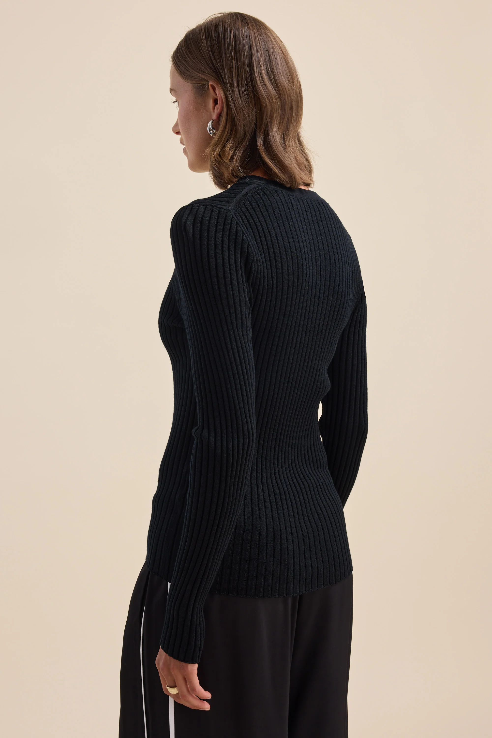 Elementary ZQ Merino V Neck Top - Image 6