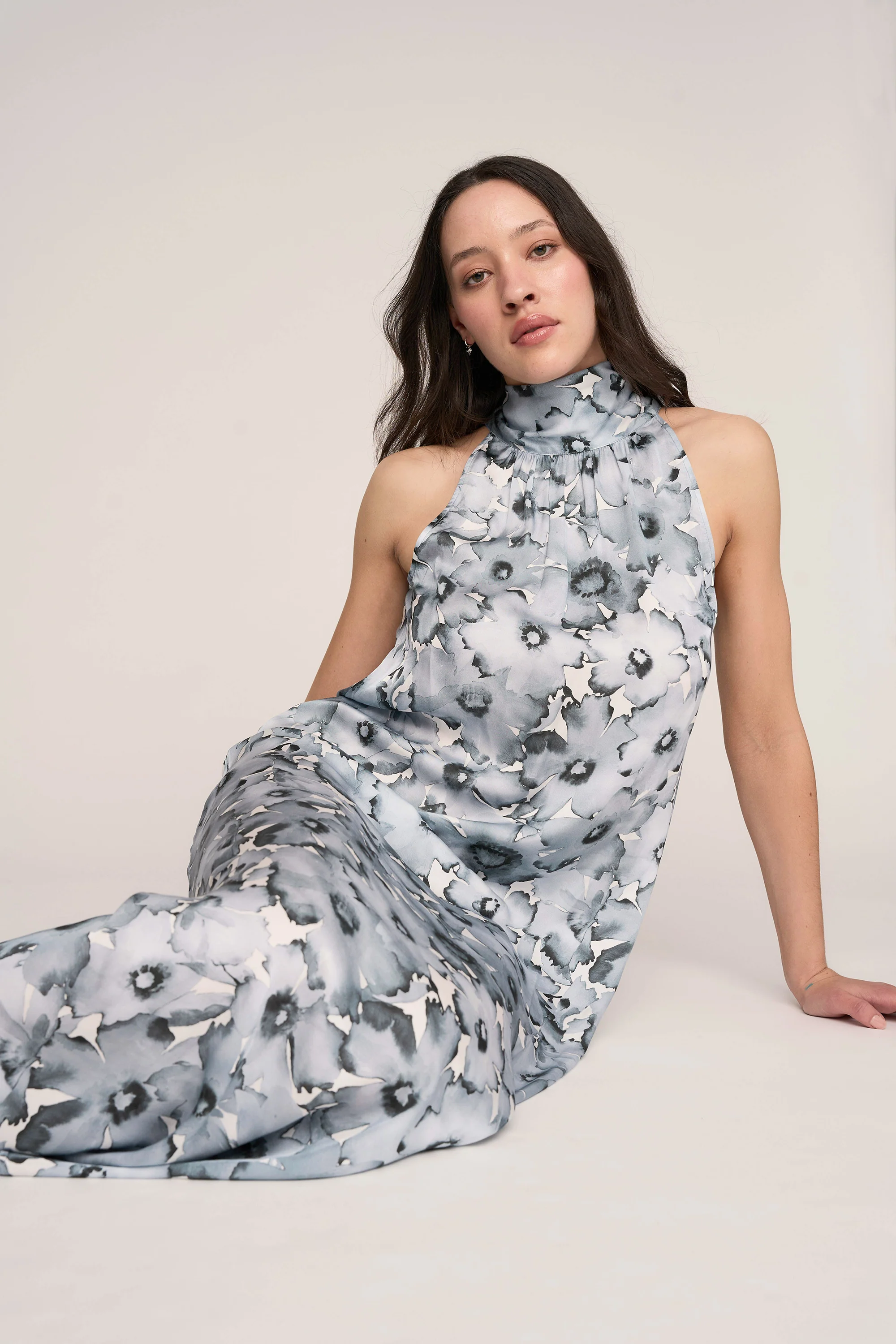 Elizabeth Halter Neck Maxi Dress - Image 2