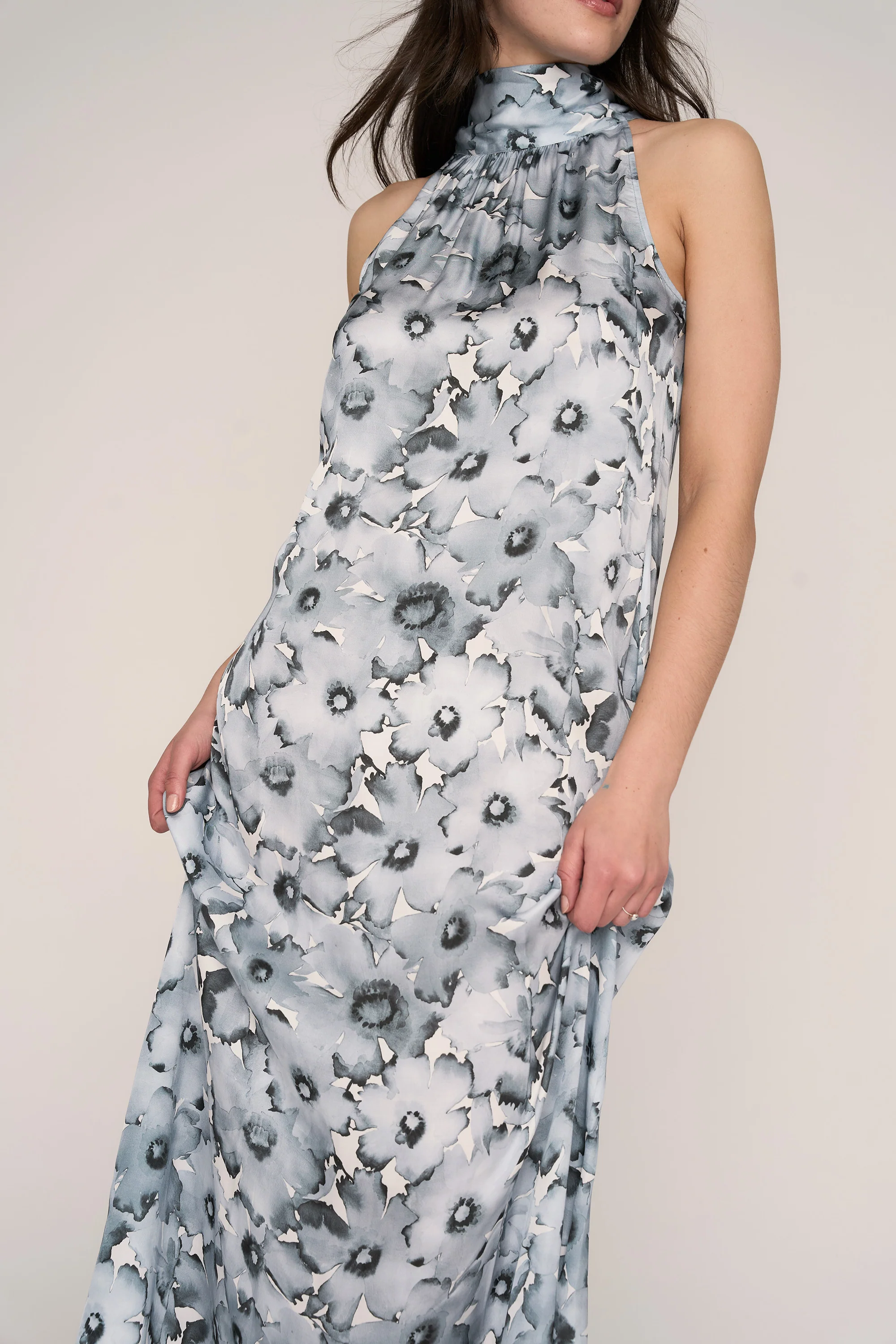 Elizabeth Halter Neck Maxi Dress - Image 4
