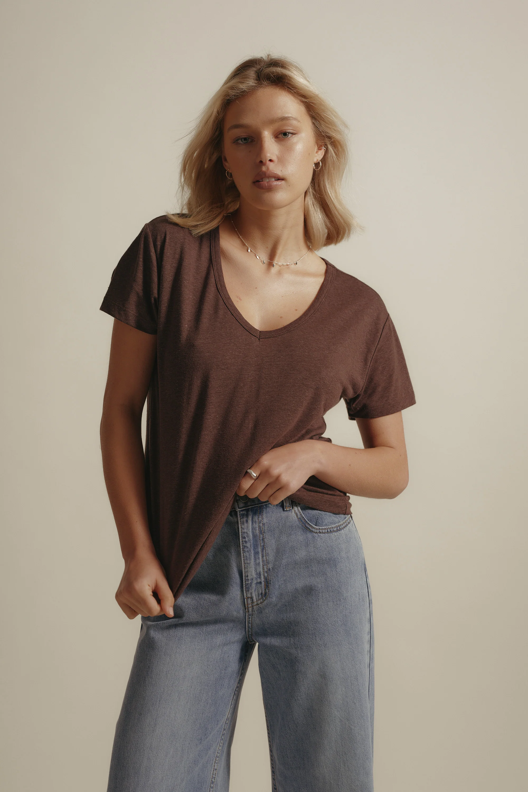 Esther Hemp Blend V Neck Tee - Image 3