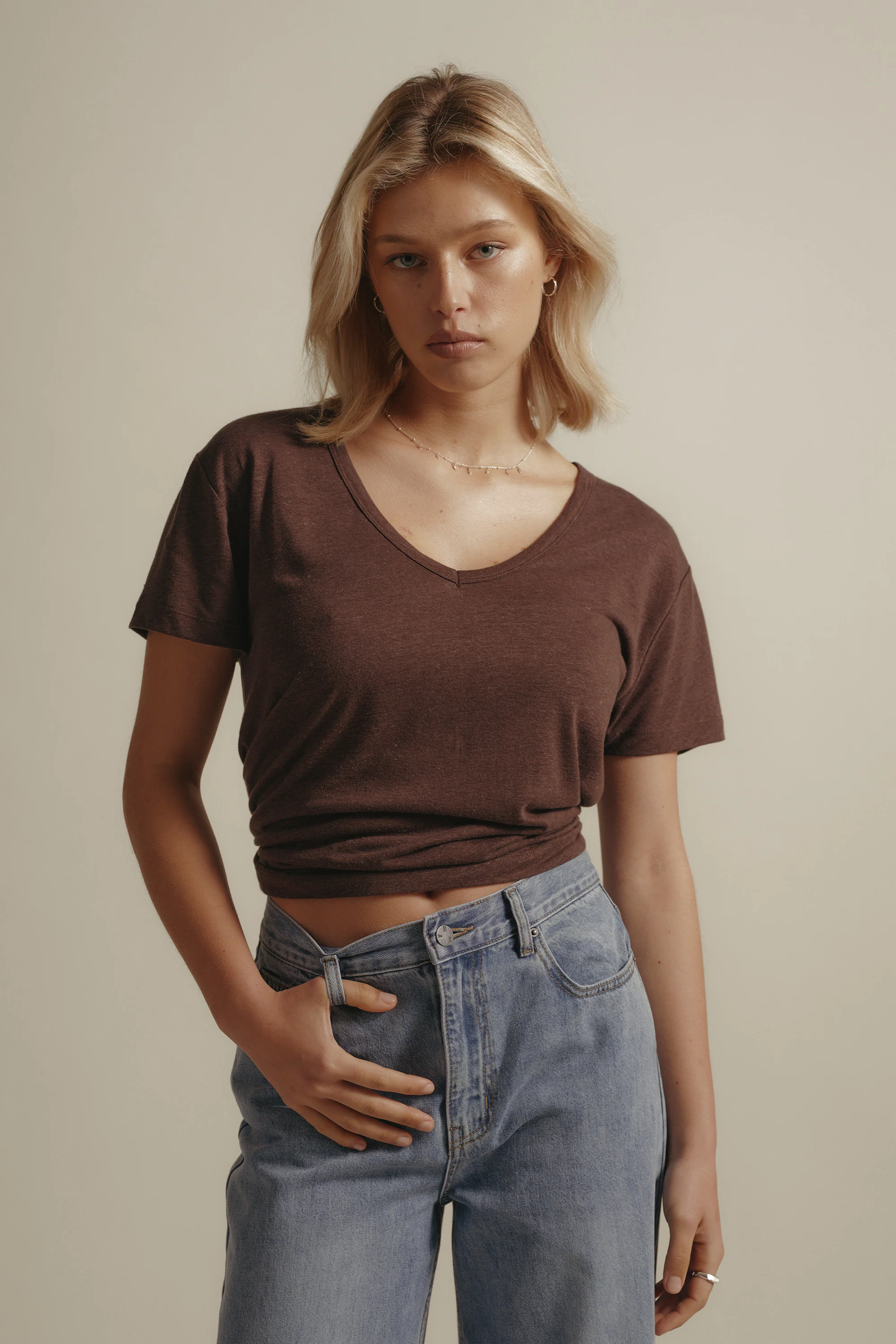 Esther Hemp Blend V Neck Tee - Image 4