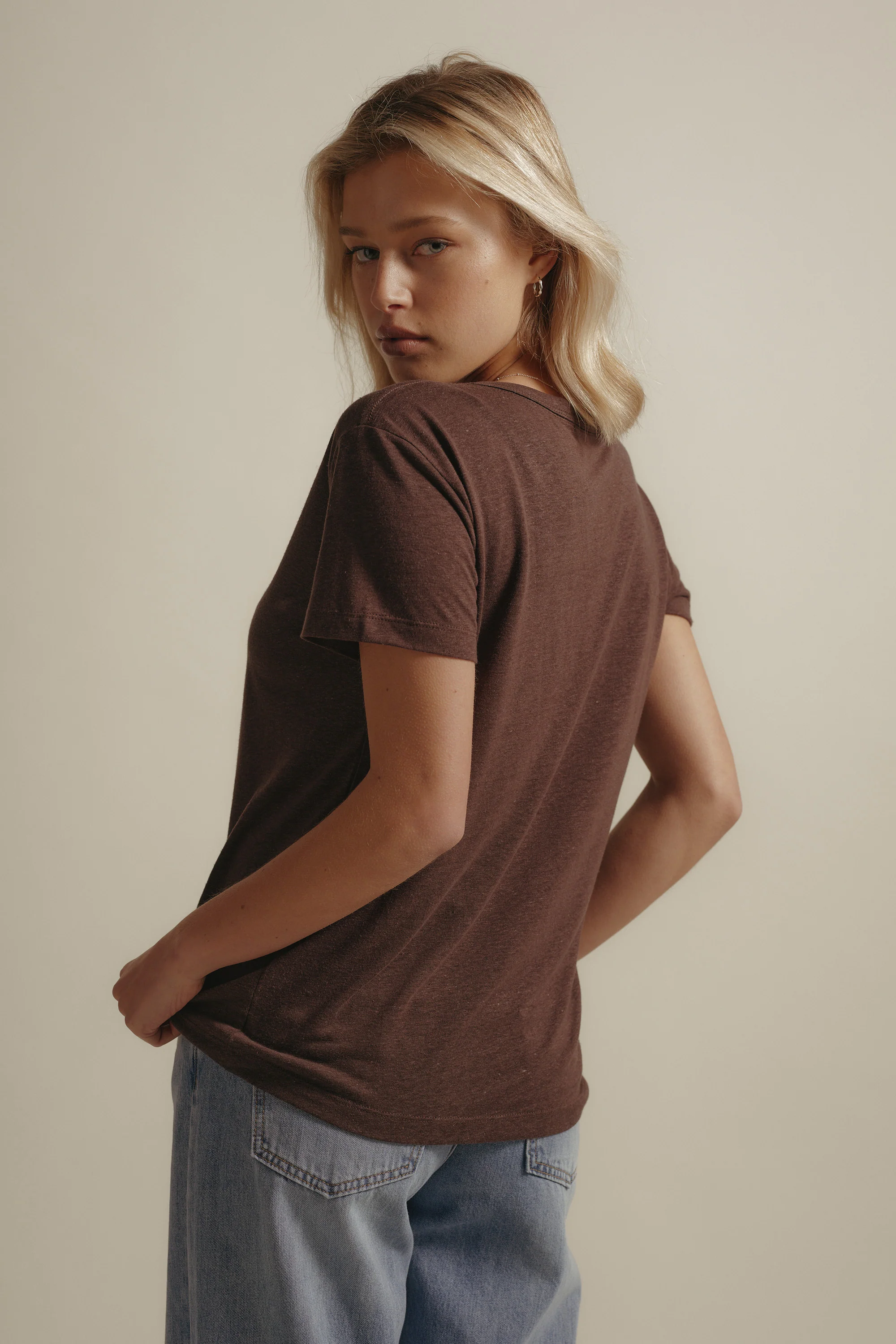 Esther Hemp Blend V Neck Tee - Image 5