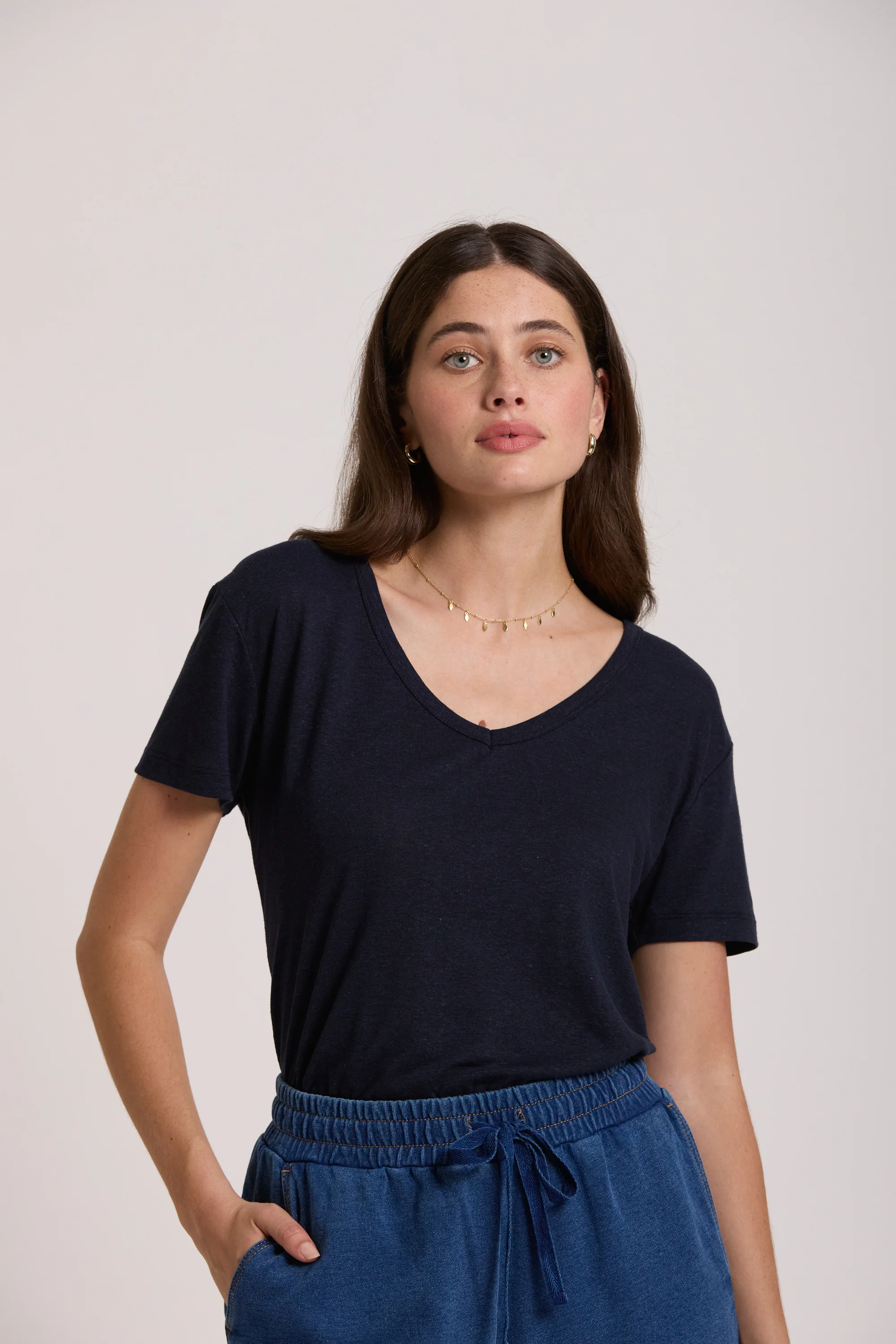 Esther Hemp Blend V Neck Tee - Image 3