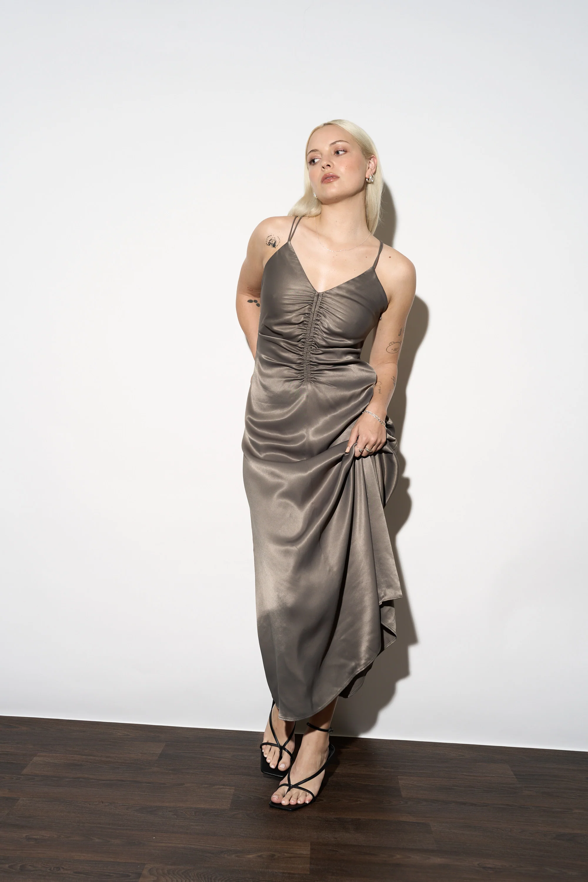 Gather Up Tie Detail Dress - Image 5
