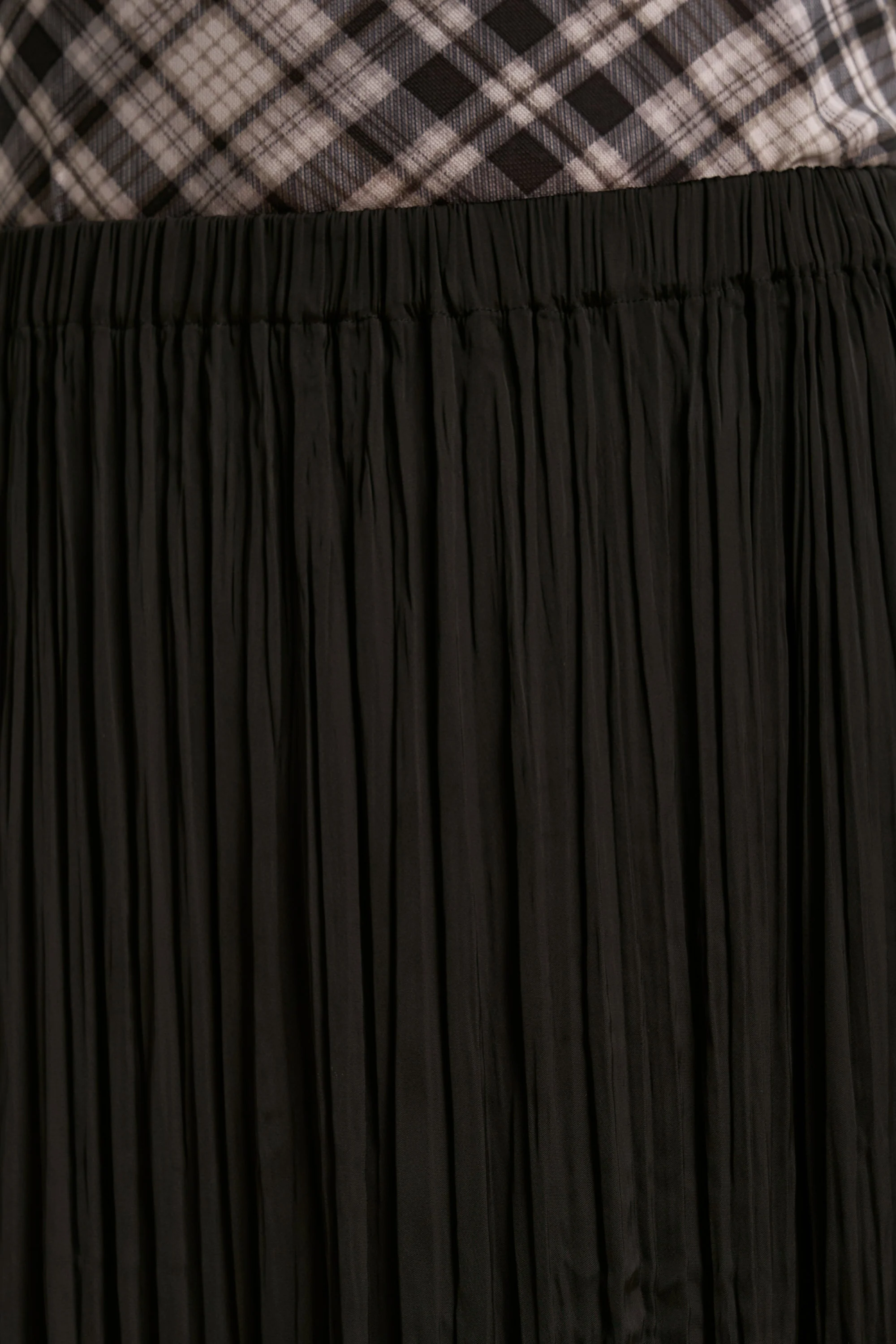 Hazel Pleated Skirt - Image 4