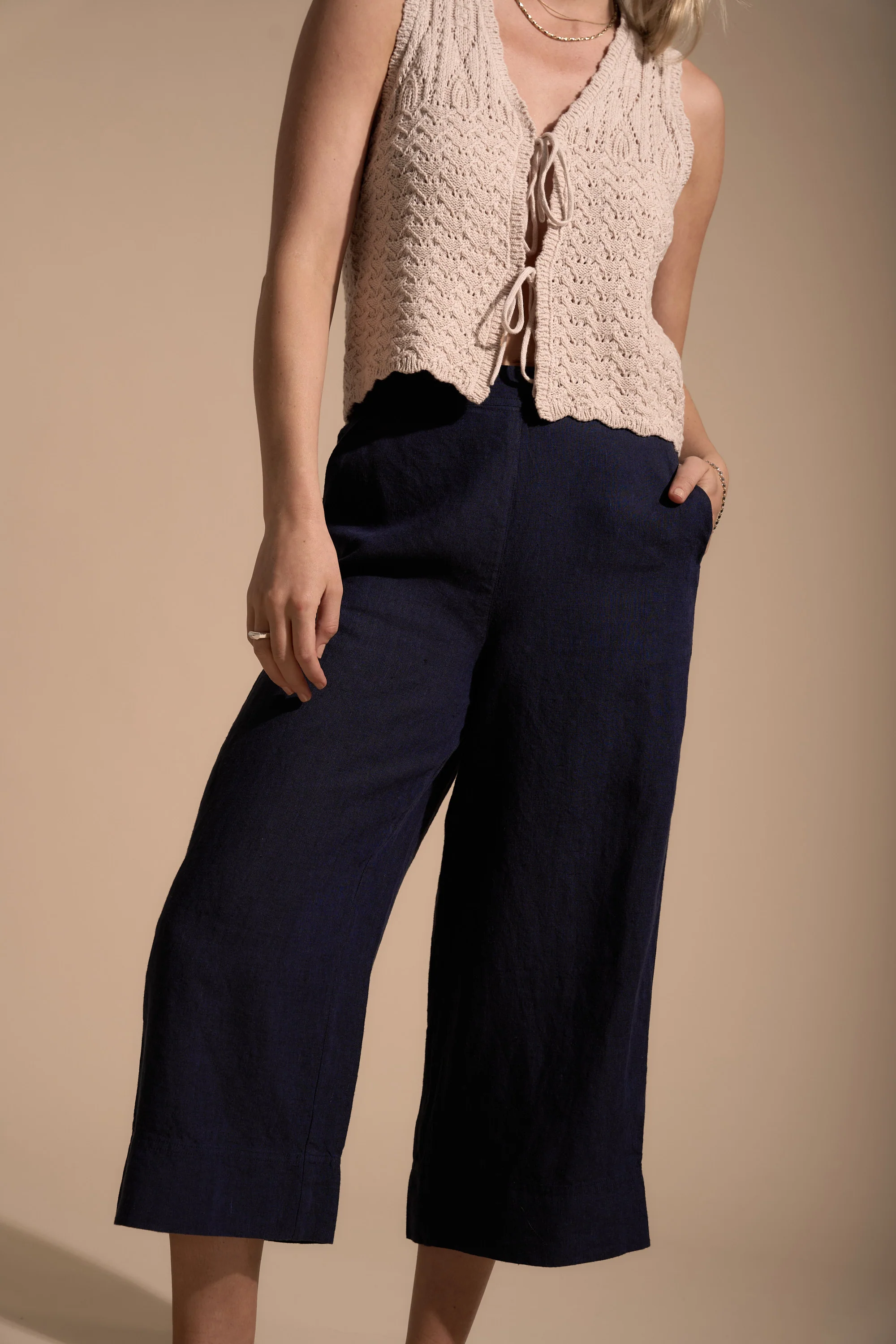 High Tide Linen Crop - Image 4
