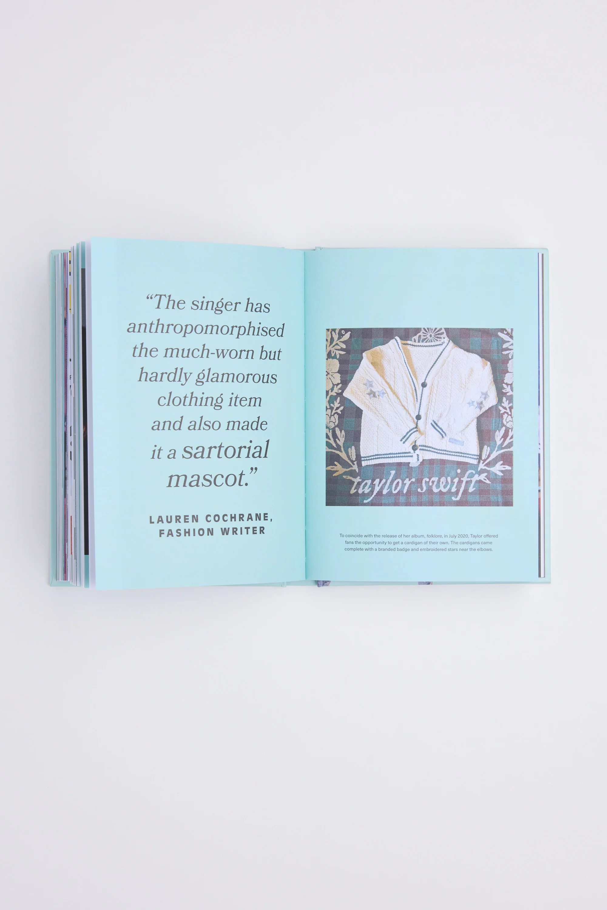 Icons of Style: Taylor Swift Book - Image 3