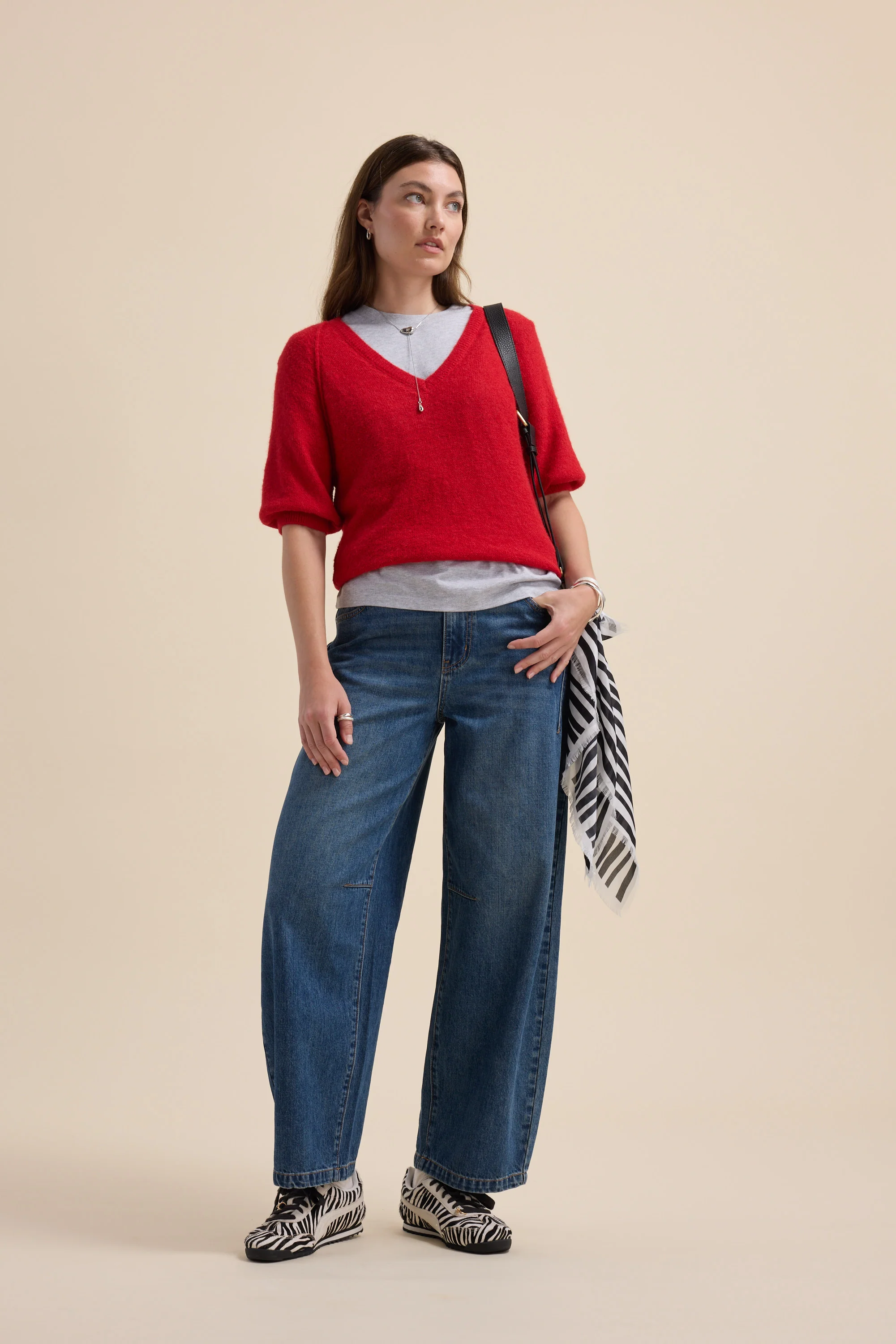 Ivy Knitted V Neck Tee - Image 3