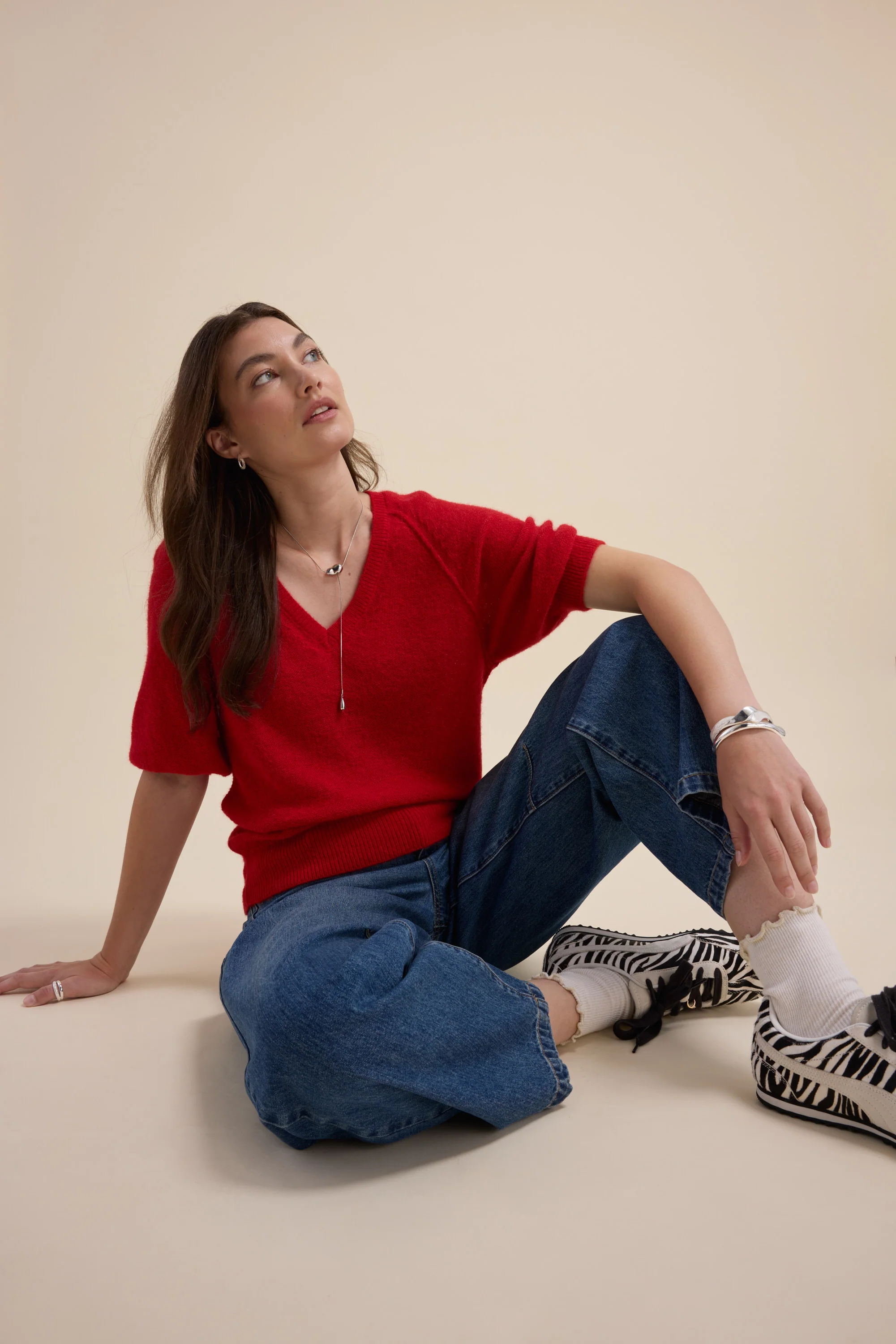Ivy Knitted V Neck Tee - Image 4