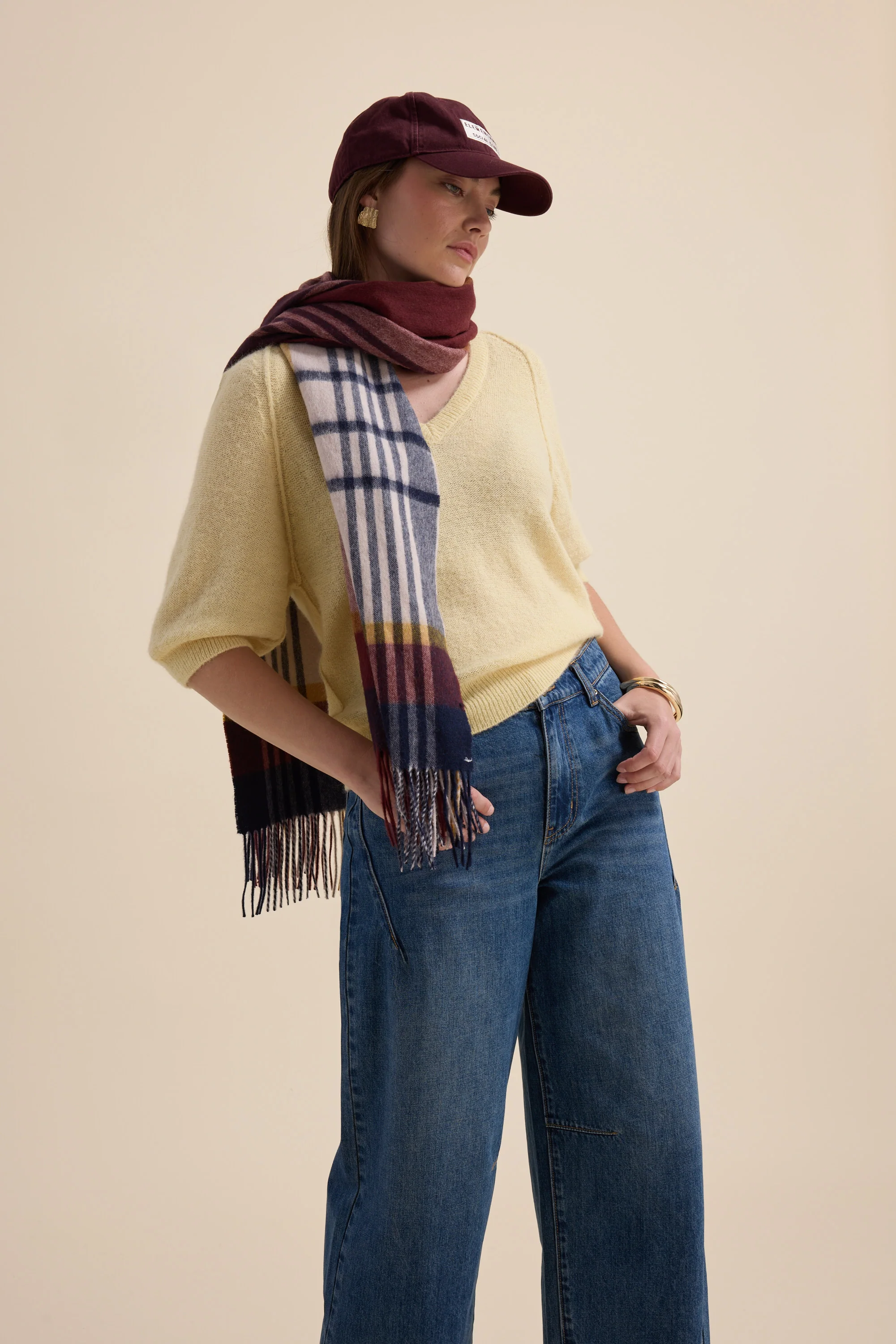 Ivy Knitted V Neck Tee - Image 4