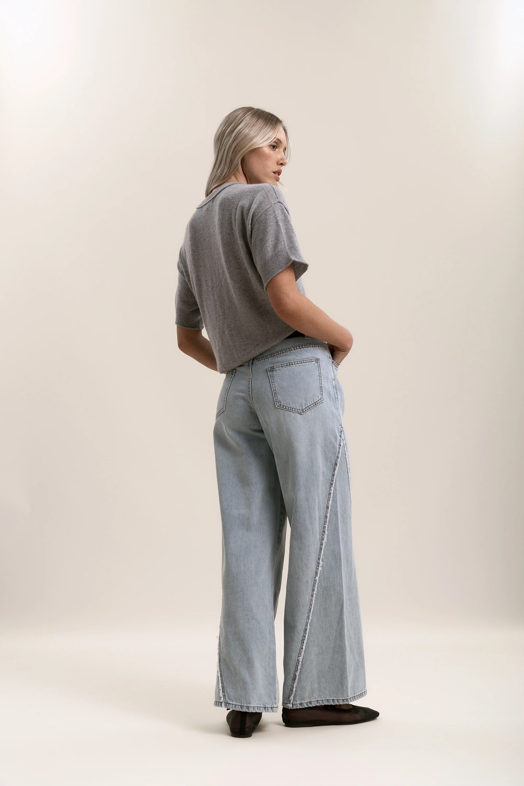 Jacksonville Frayed Detail Jeans - Image 6