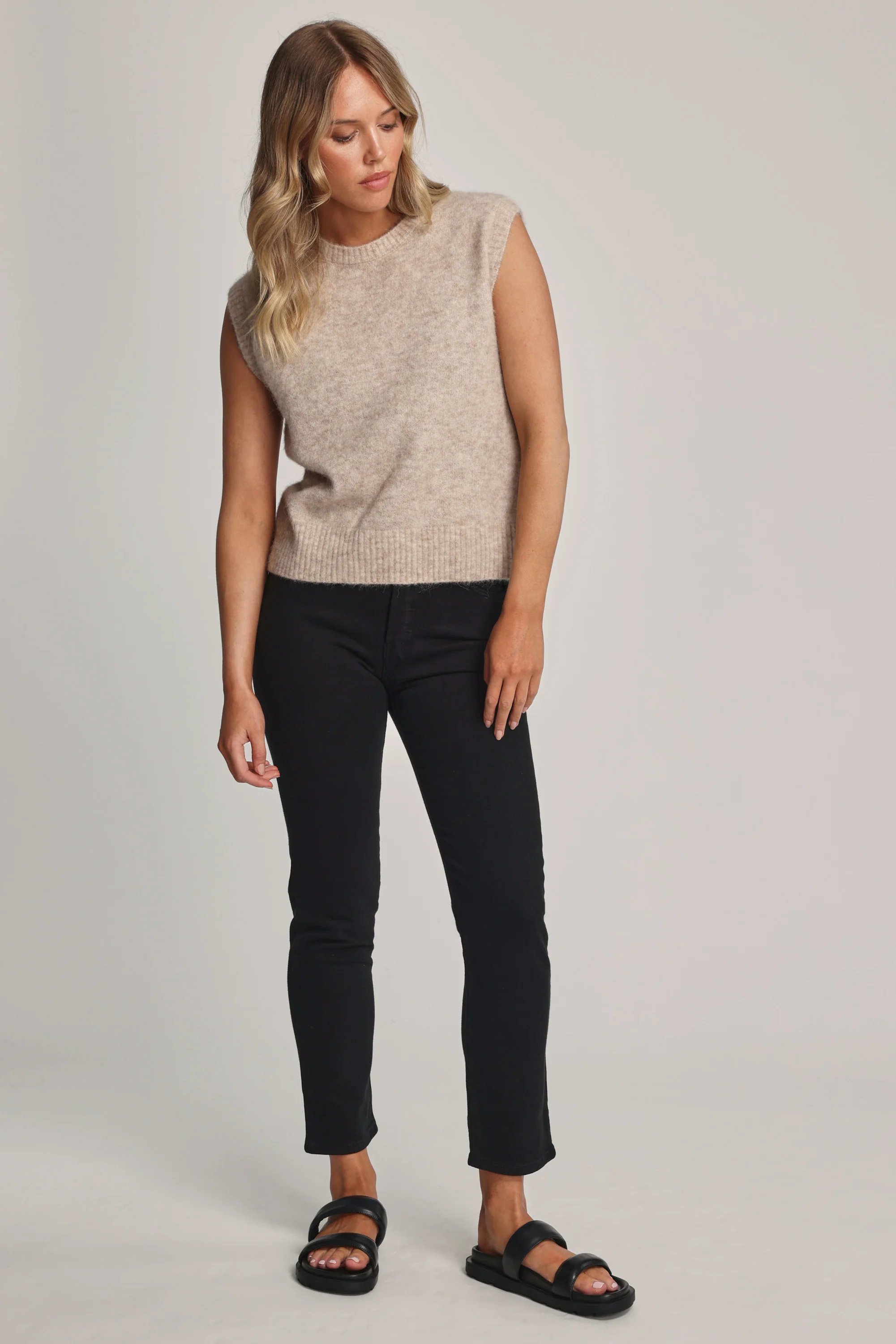 Levi's 501 Crop Jeans - Image 3