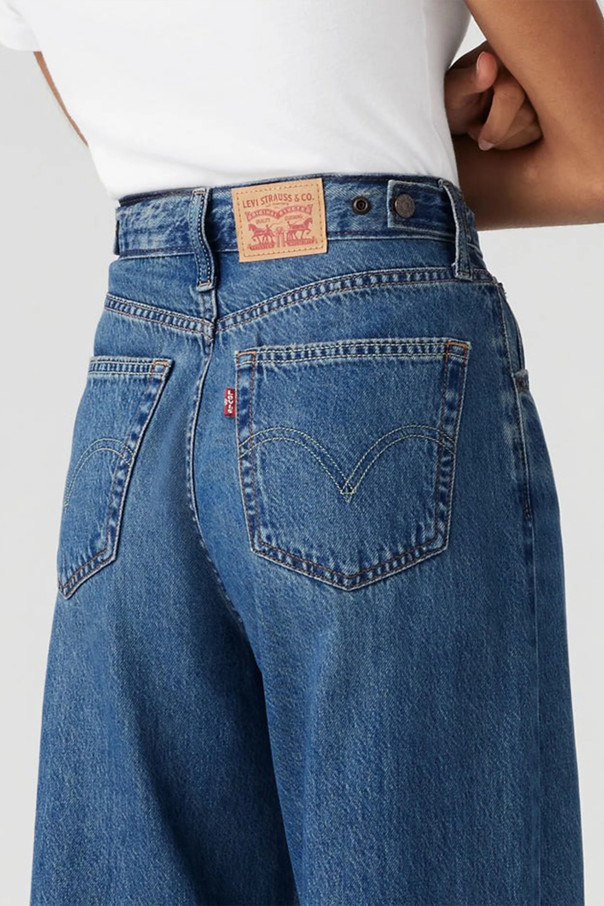 Levi's Cinch Baggy Jeans - Image 4