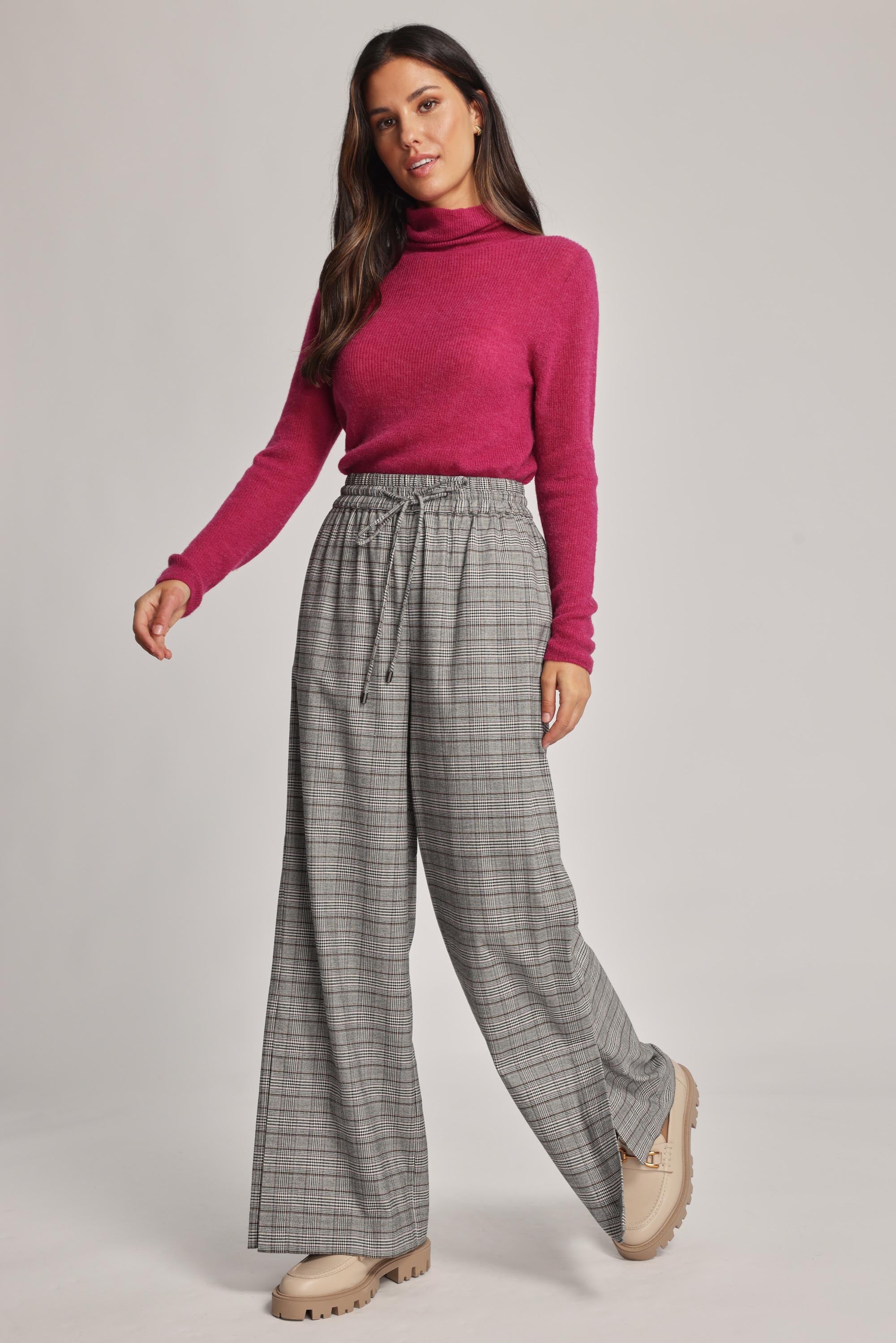 Lulu Luxe Whisper Roll Neck Sweater - Image 4