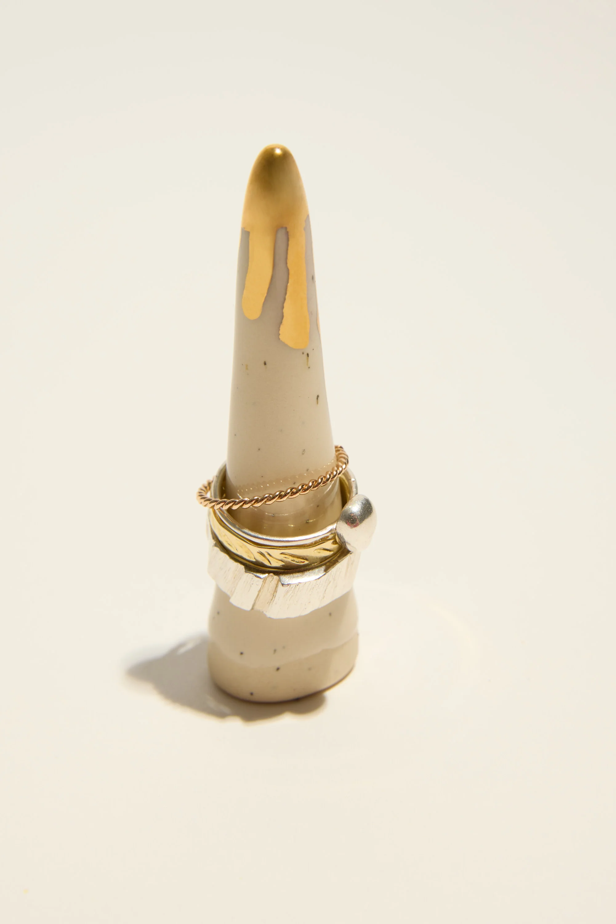 Magnolia Lane Gold Tip Ring Cone - Image 2