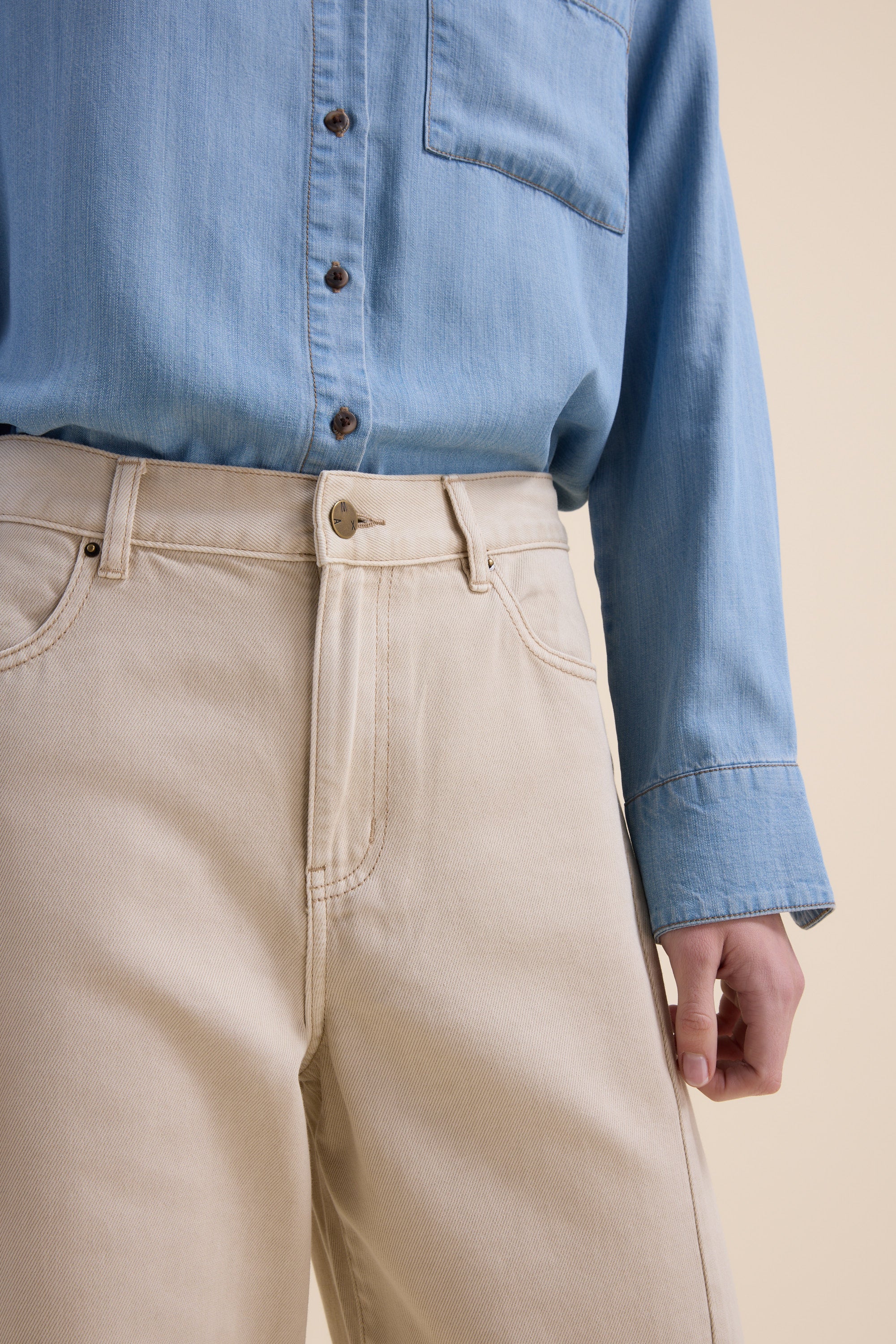 Montreal Barrel Leg Jeans - Image 3