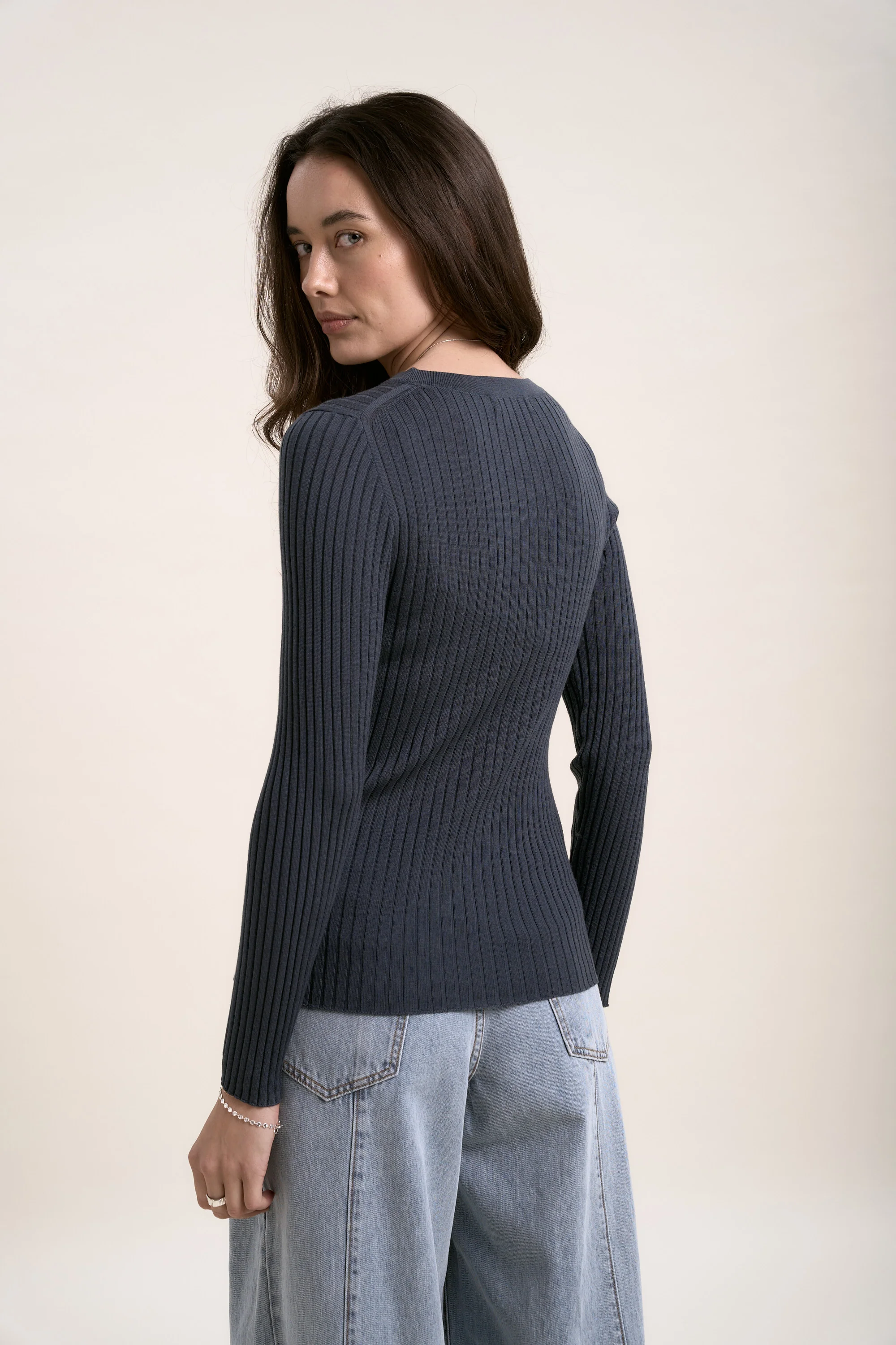 Odyssey ZQ Merino Crew Neck Top - Image 5
