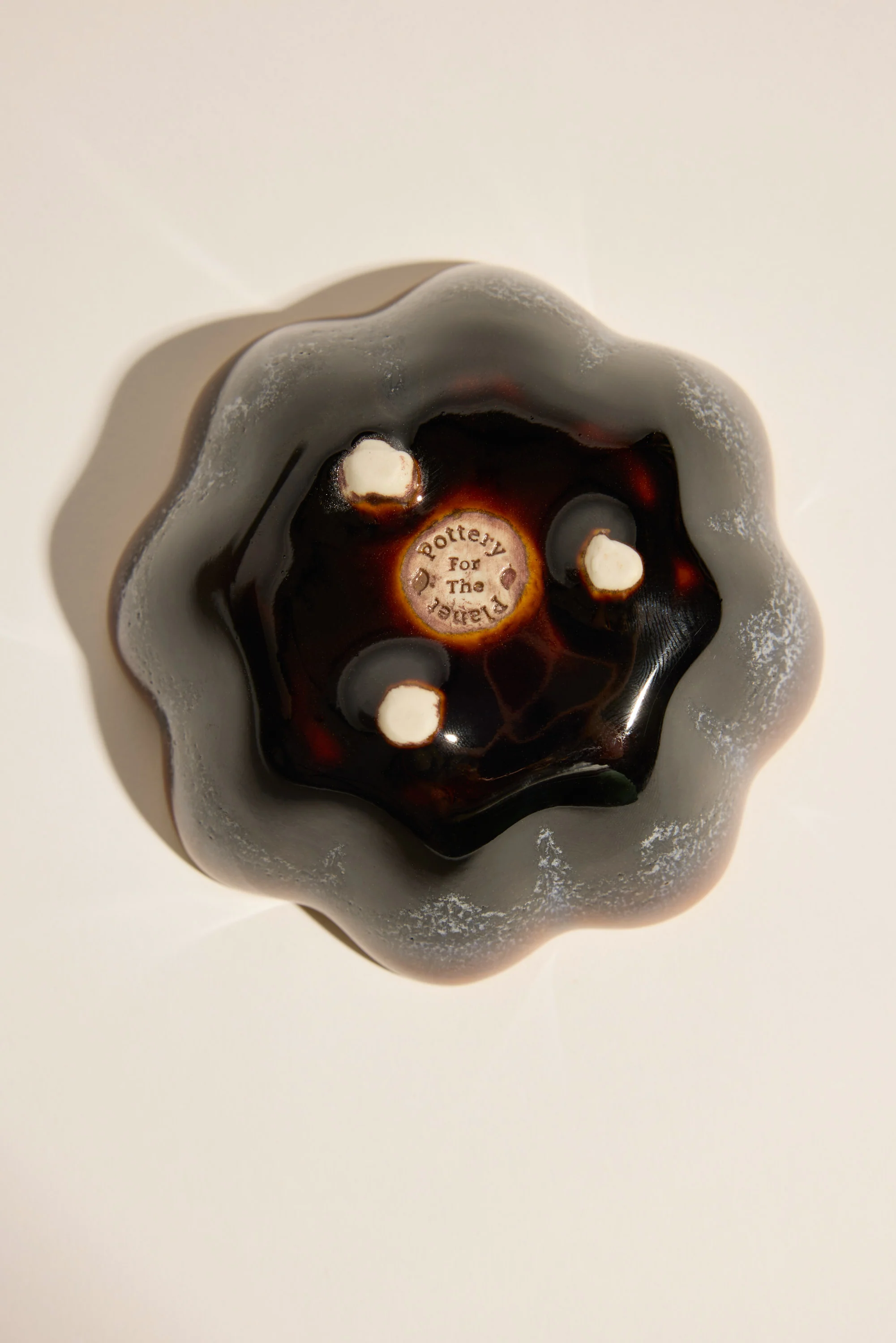Pottery For the Planet Ruffle Condiment Bowl - Image 3