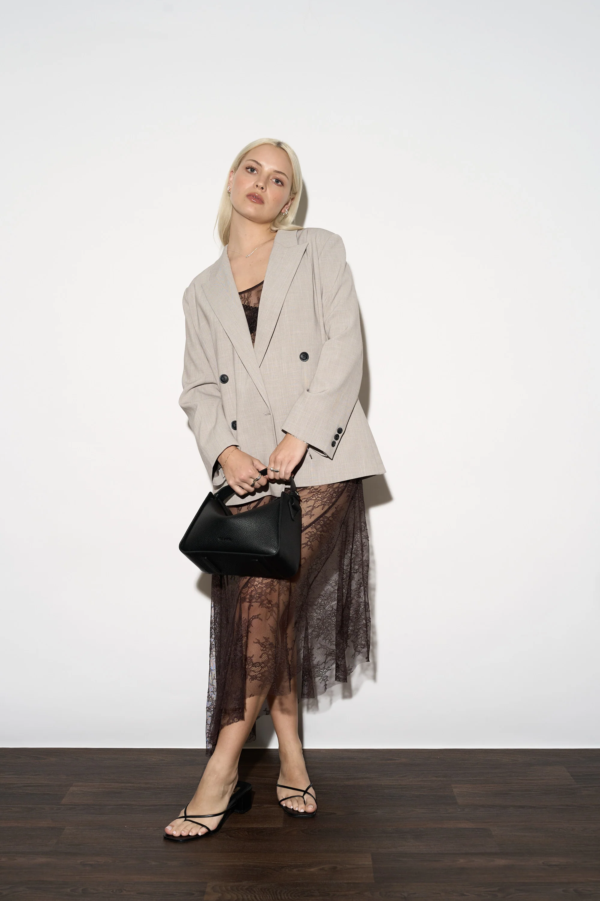 Stand Out Lace Dress - Image 4
