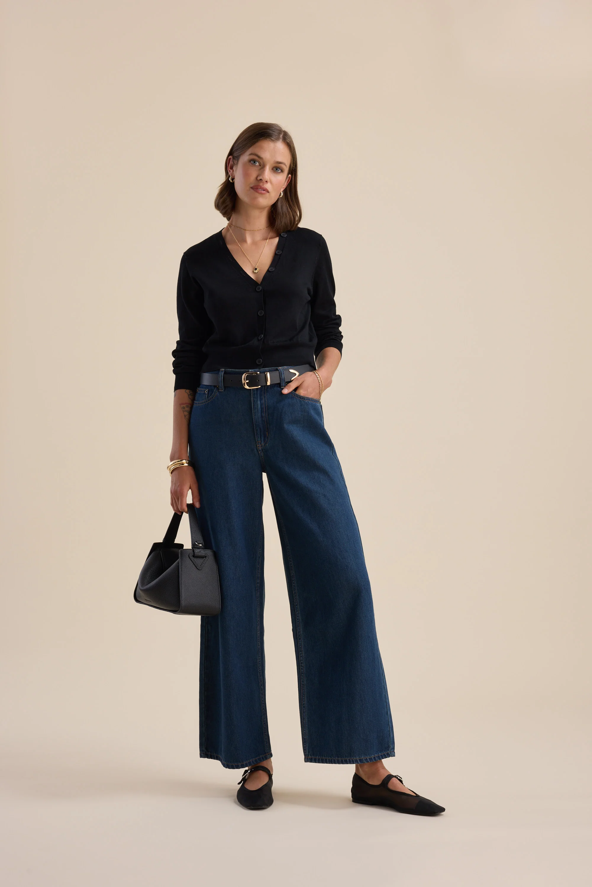 Stella Lightweight Cropped Cardigan - Image 3