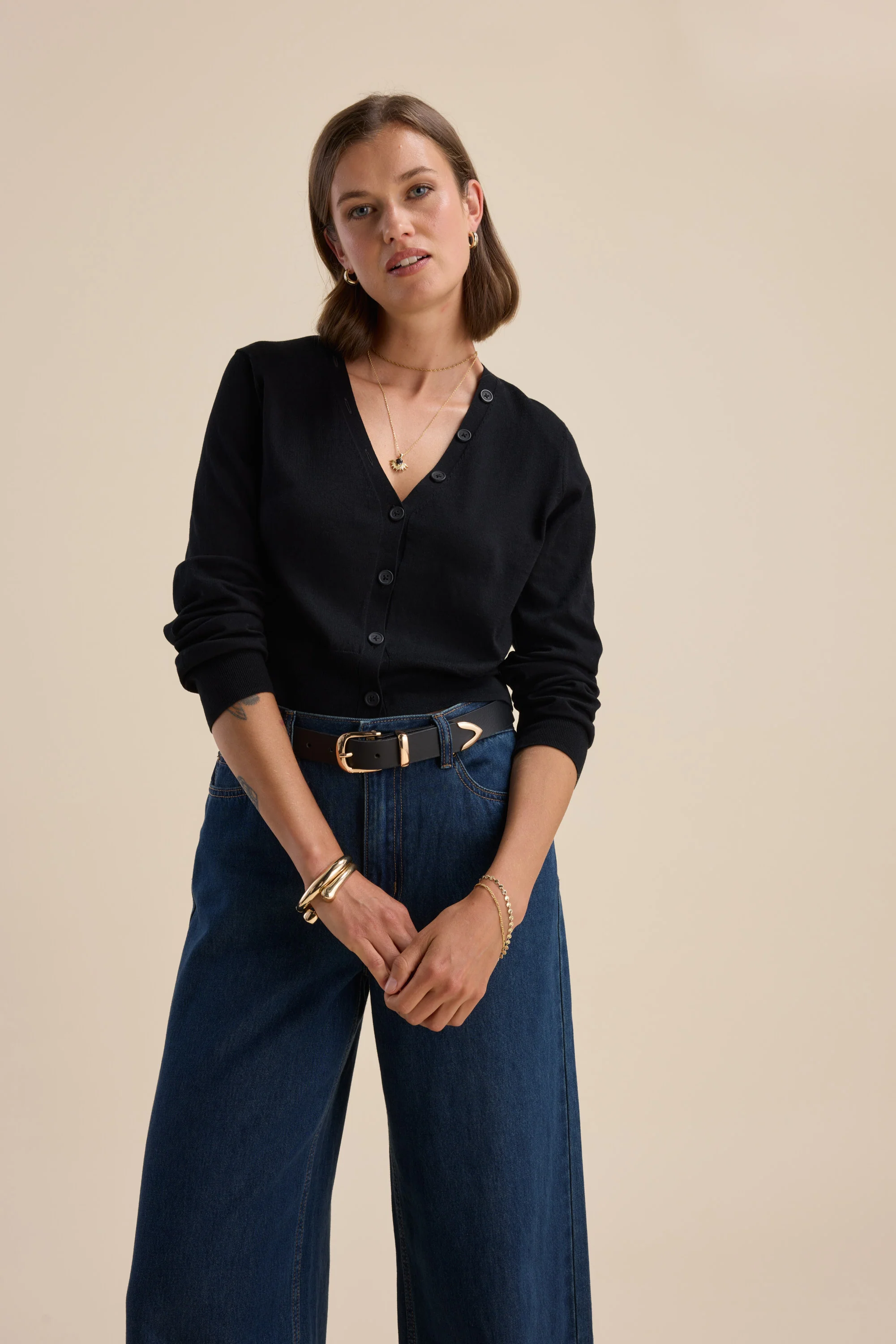 Stella Lightweight Cropped Cardigan - Image 4