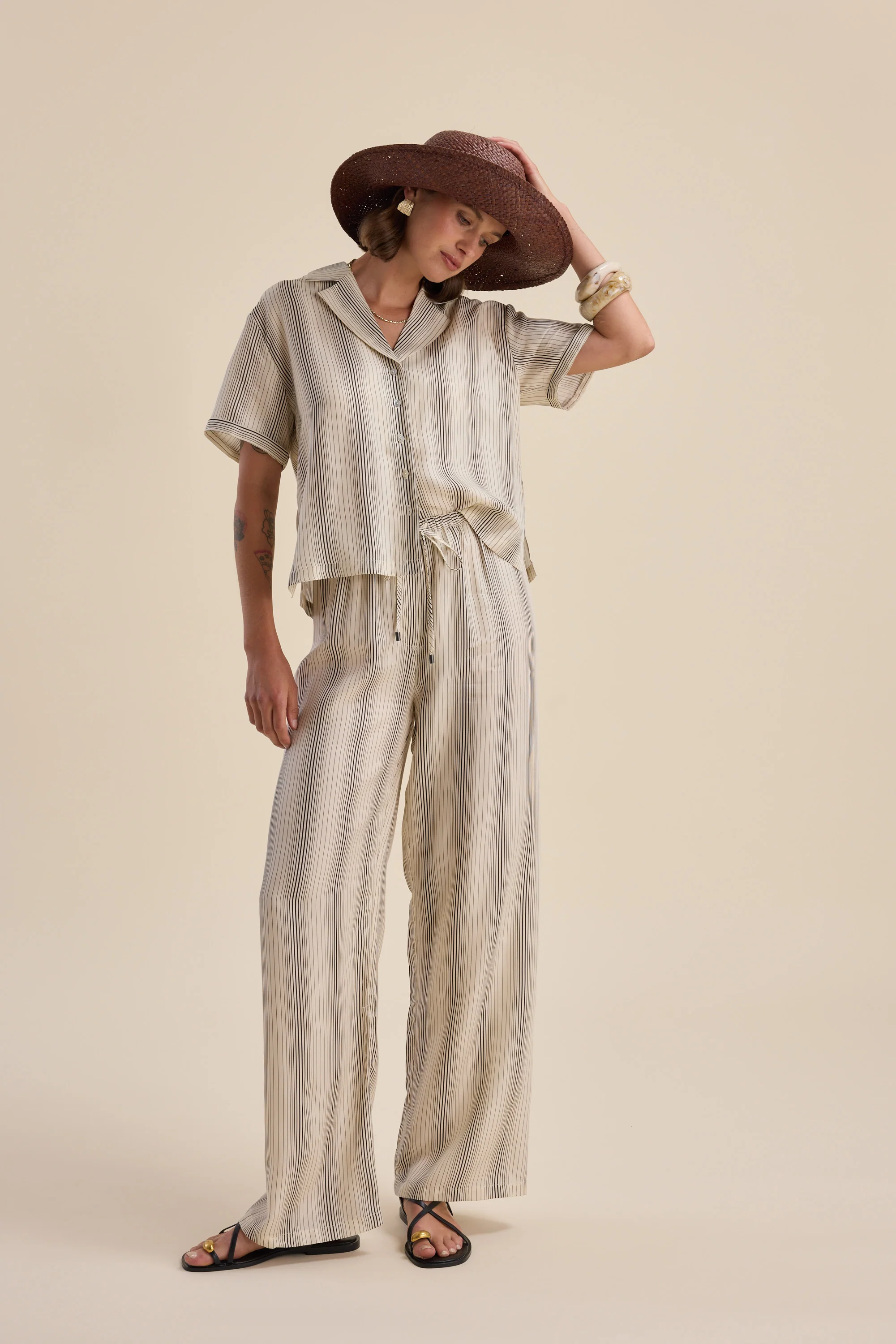 Stella Short Sleeve Shirt - Image 5
