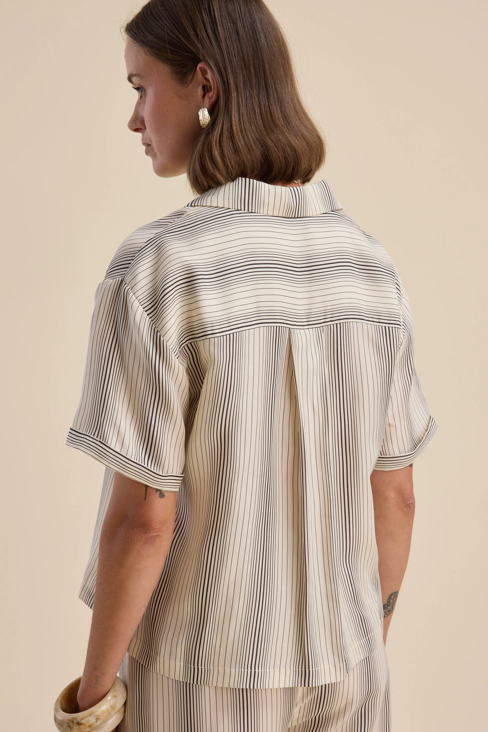Stella Short Sleeve Shirt - Image 6