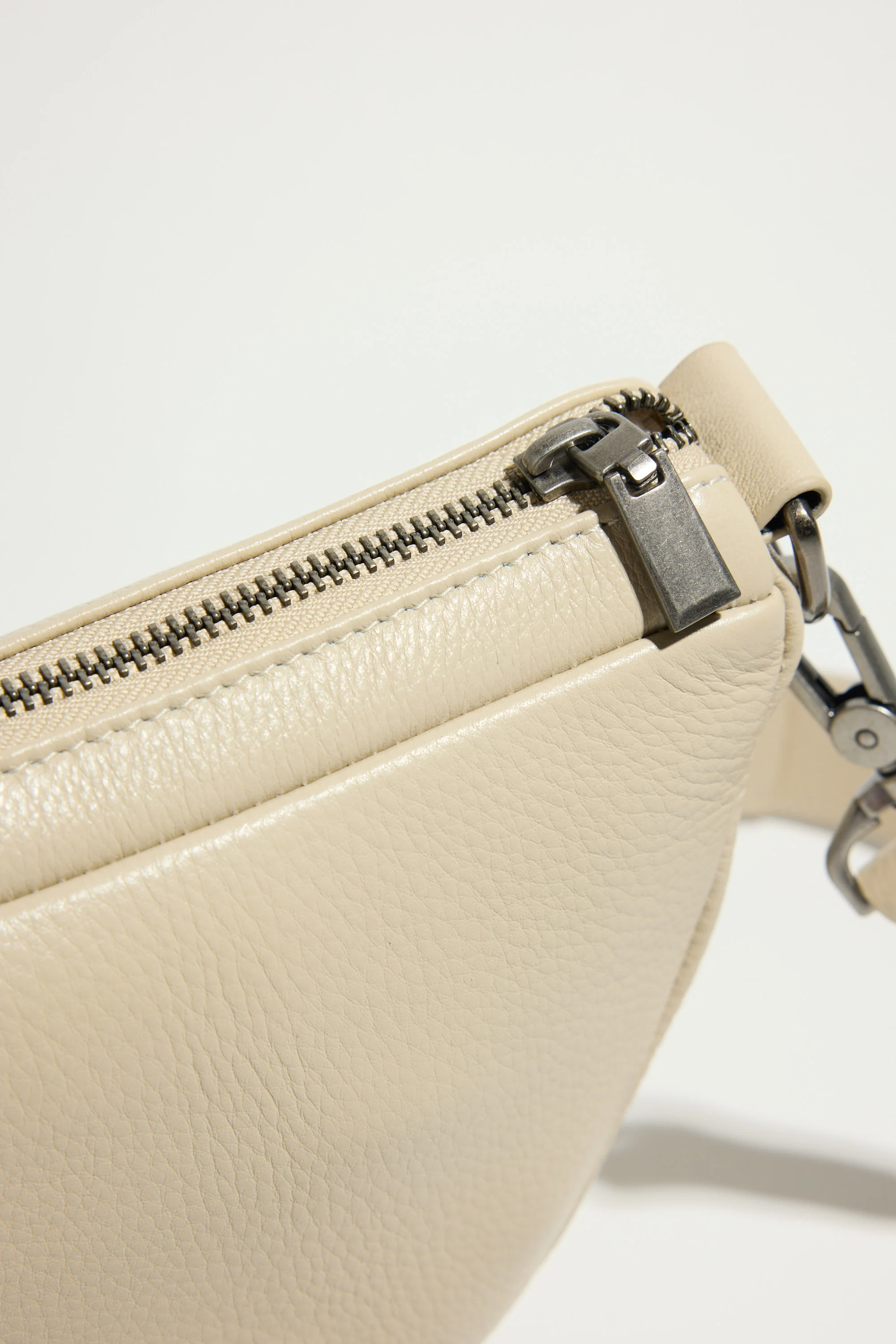 Suno The Lune Bag - Image 6