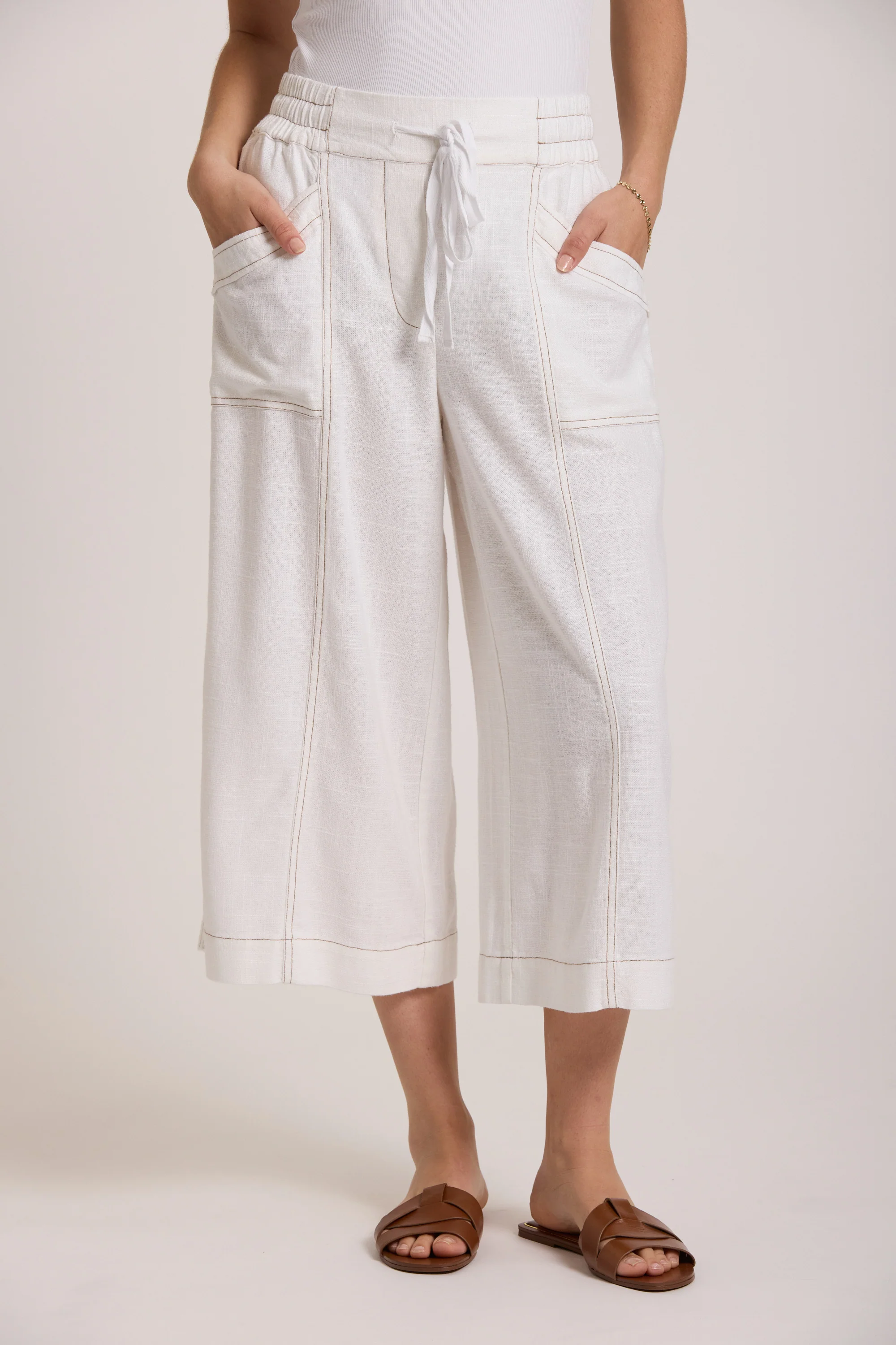Sunrise Linen Crop Pant - Image 3