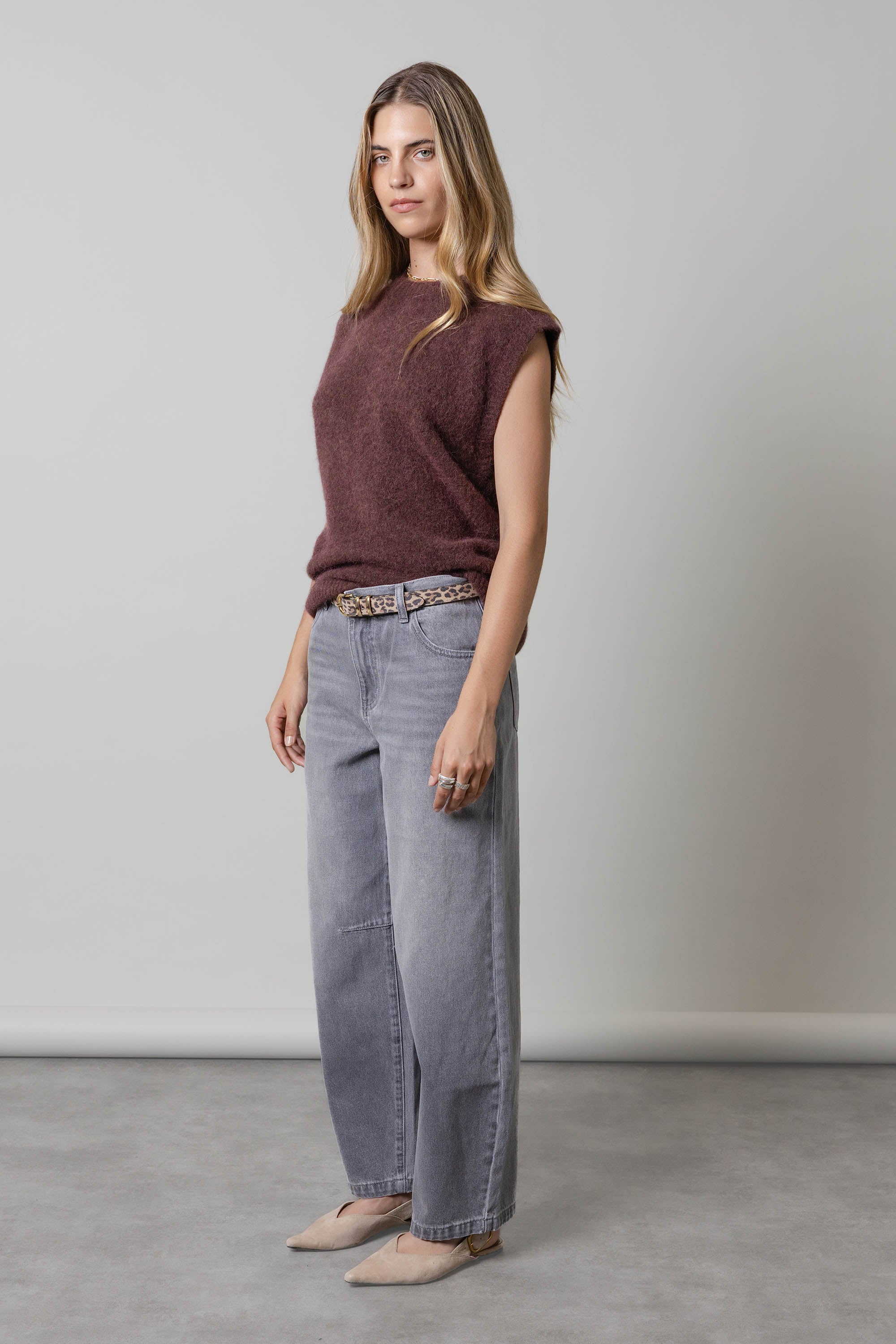The Barrel Leg Jeans - Image 2