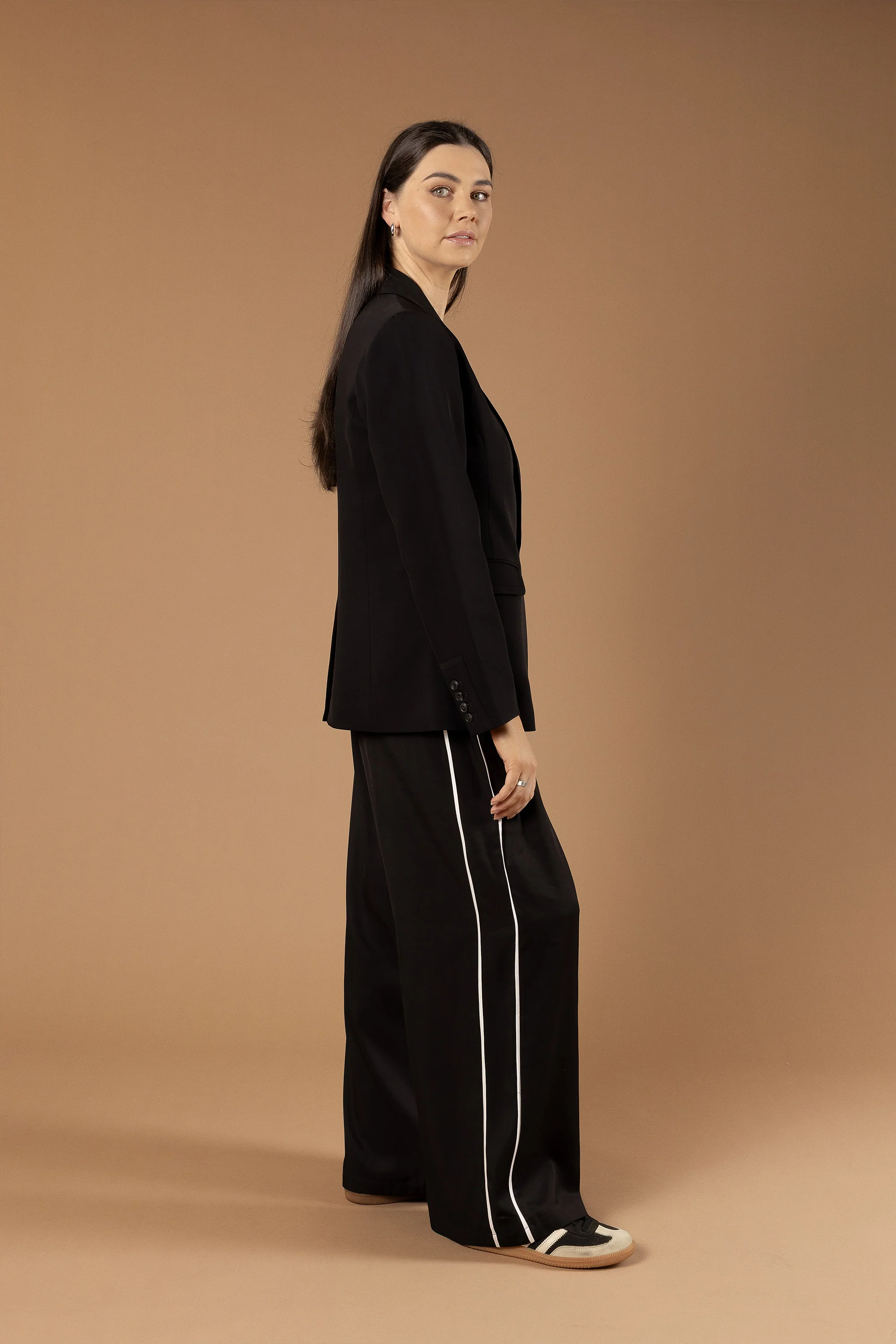The Elevated Jogger - Image 6