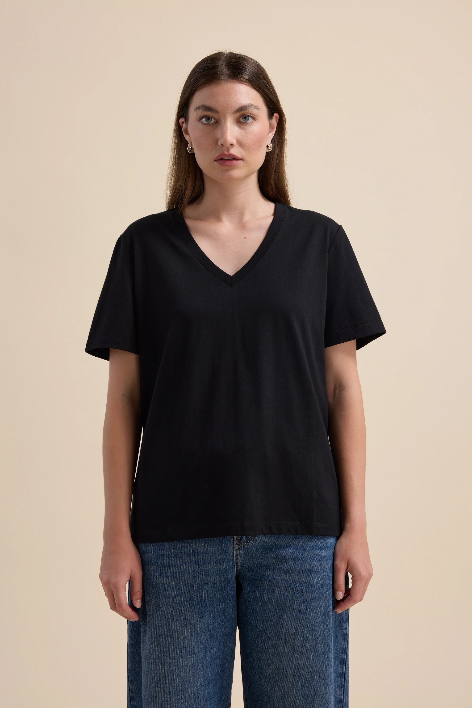 The Good Earth Cotton V Neck Tee - Image 3