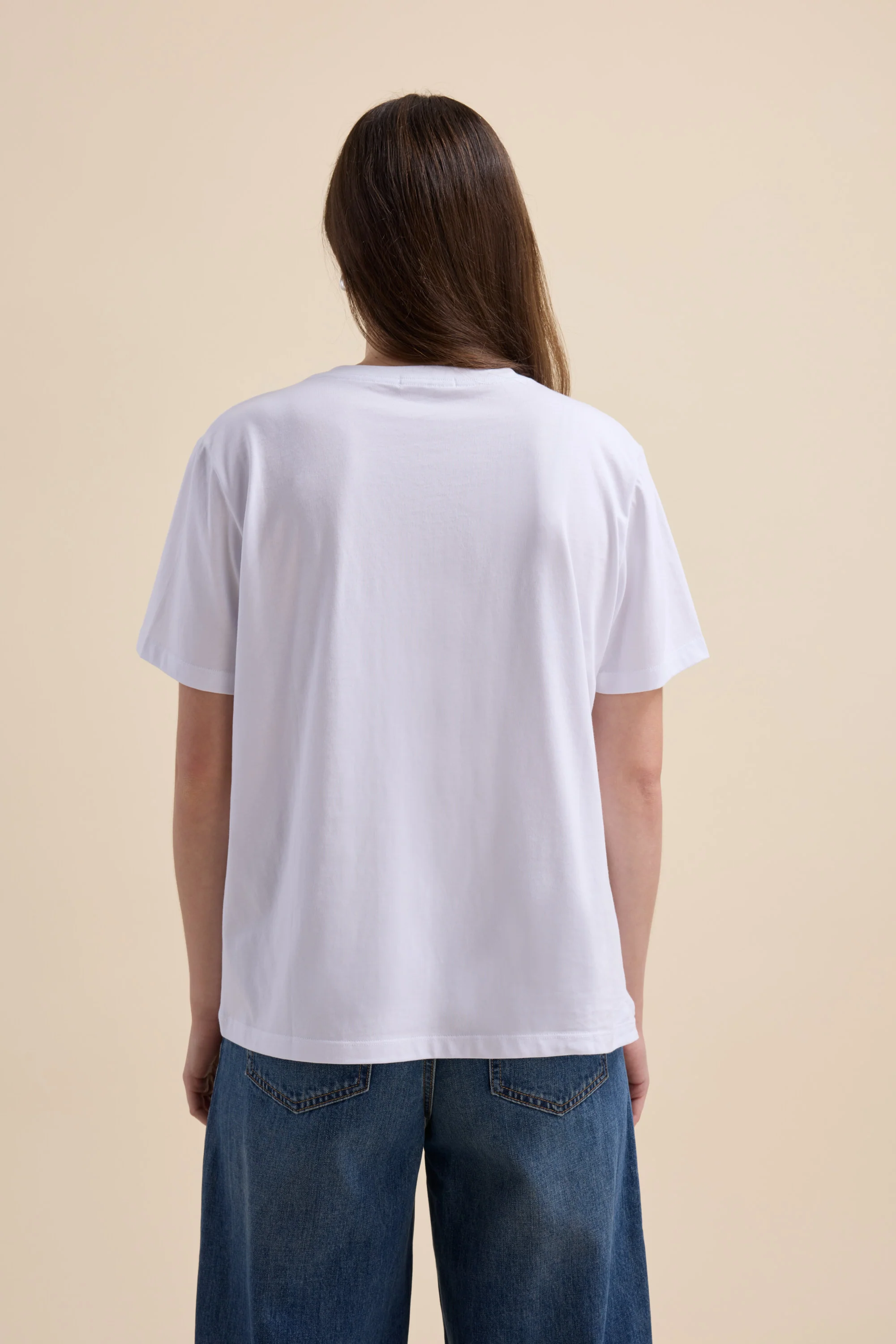 The Good Earth Cotton V Neck Tee - Image 6