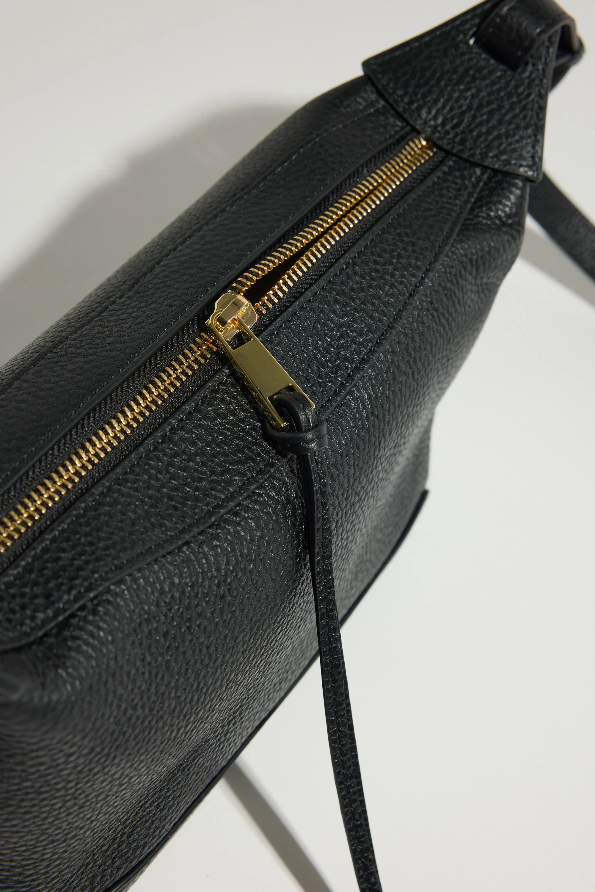 The Horse Mini Lou Bag - Image 3