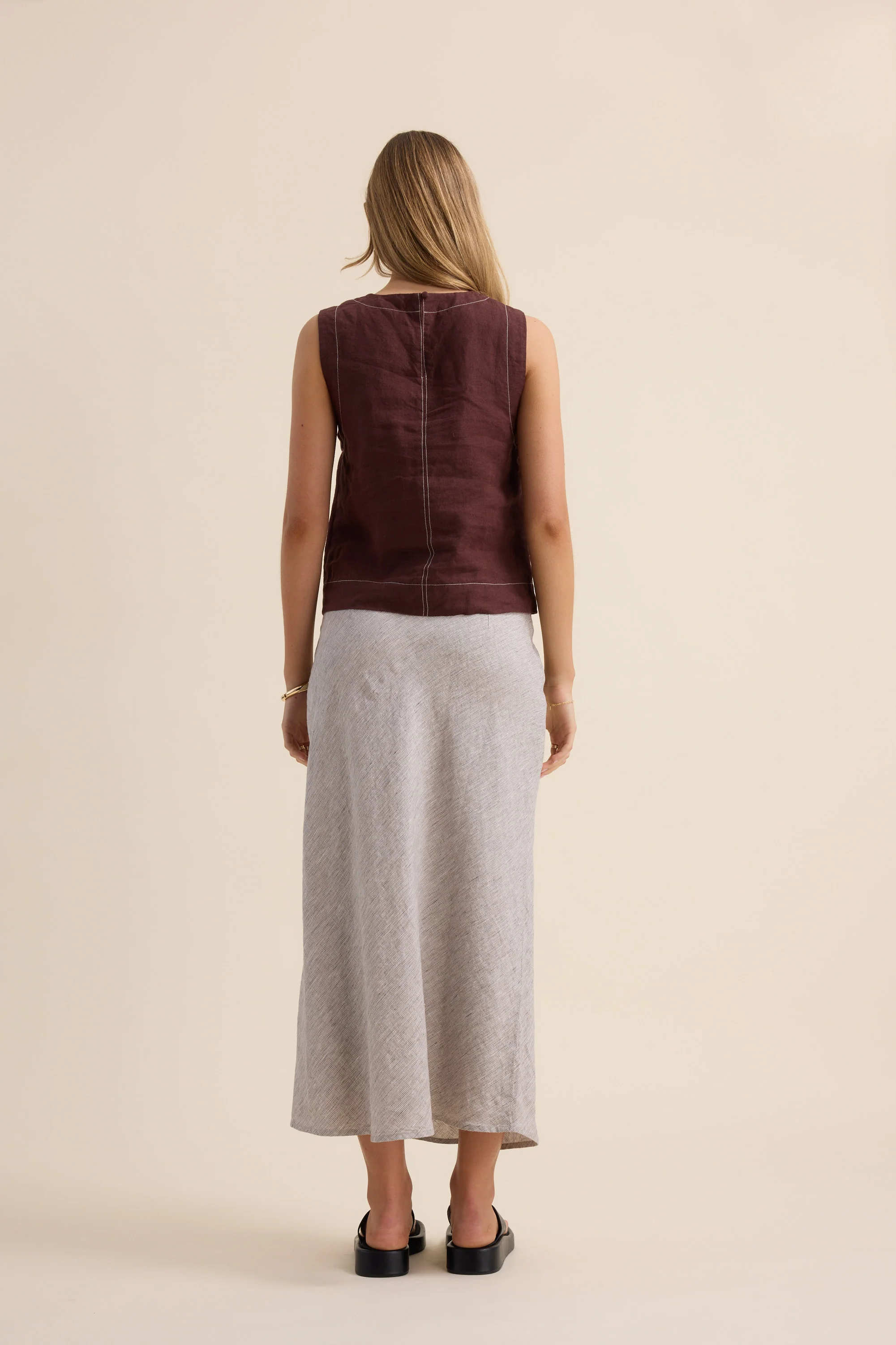 The Linen Slip Skirt - Image 4